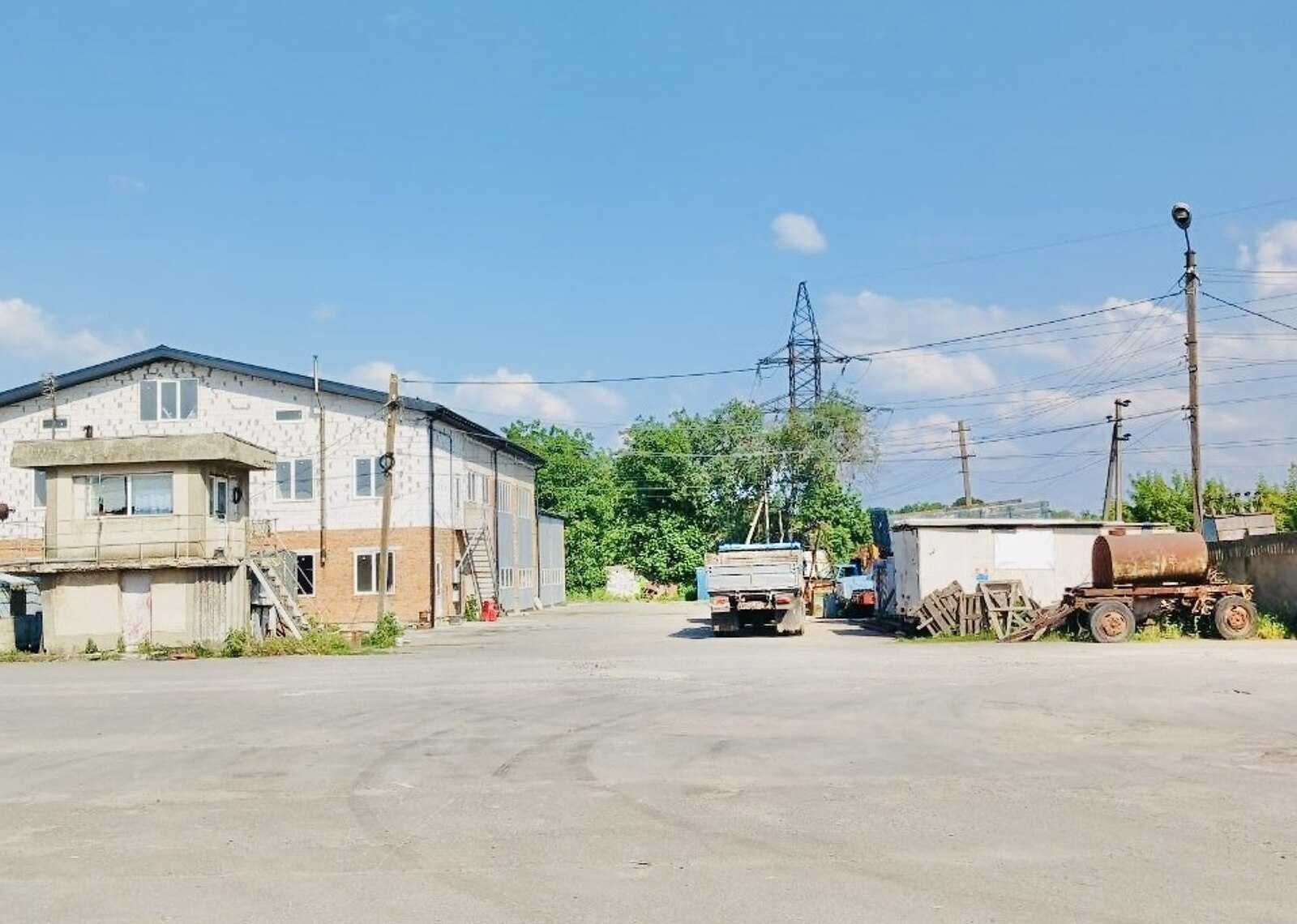 Фото ПЛОЩА - 216 м², ЦІНА - 624 $
 у Вінниці