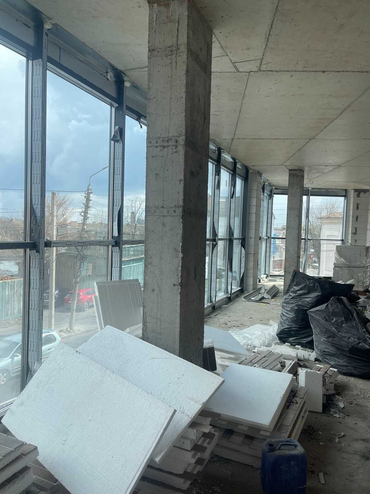 Фото ПЛОЩА - 360 м², ЦІНА - 5 400 $
 у Вінниці
