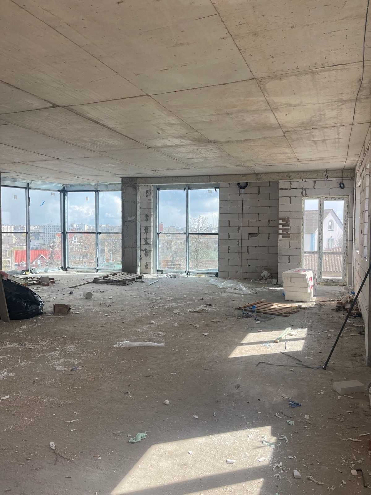 Фото ПЛОЩА - 360 м², ЦІНА - 5 400 $
 у Вінниці