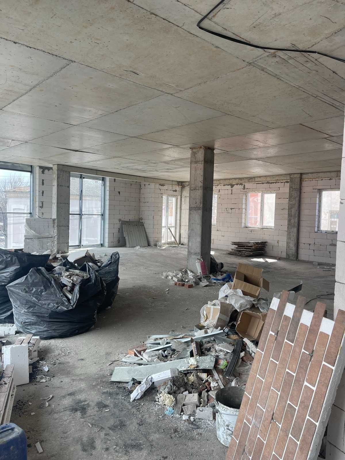 Фото ПЛОЩА - 360 м², ЦІНА - 5 400 $
 у Вінниці