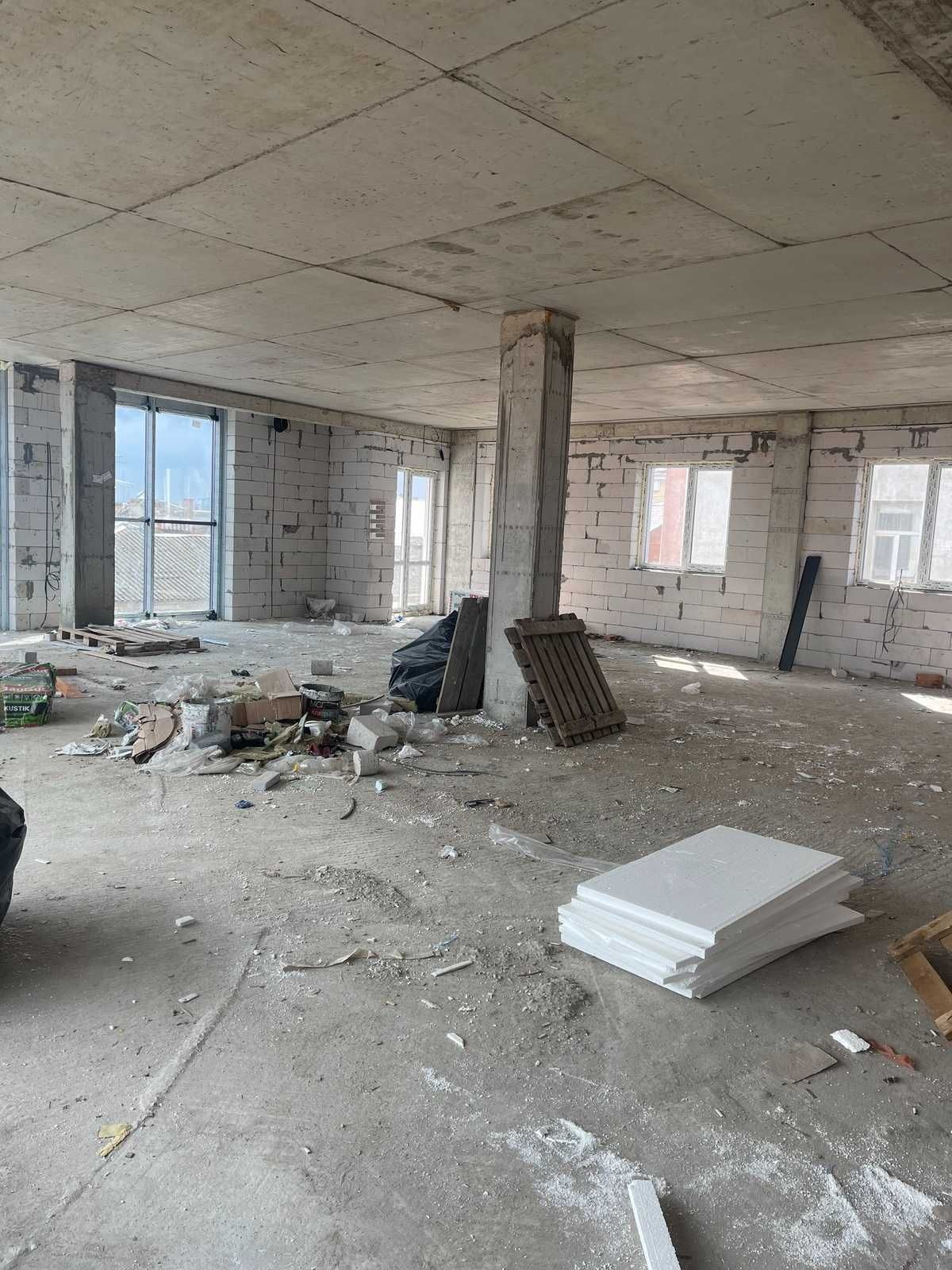 Фото ПЛОЩА - 520 м², ЦІНА - 7 800 $
 у Вінниці
