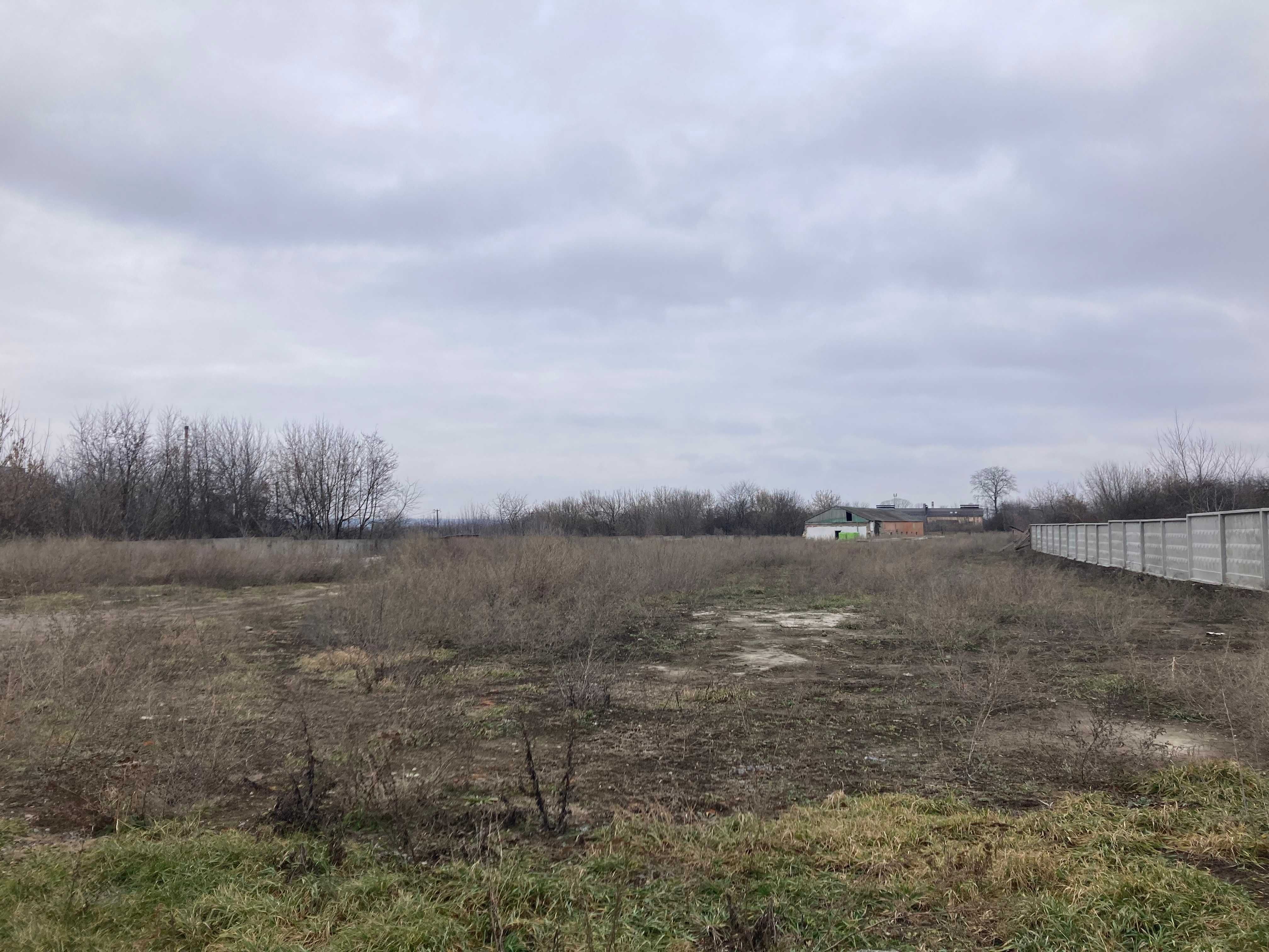 ПЛОЩА - 10000 м², ЦІНА - 1 565 $
