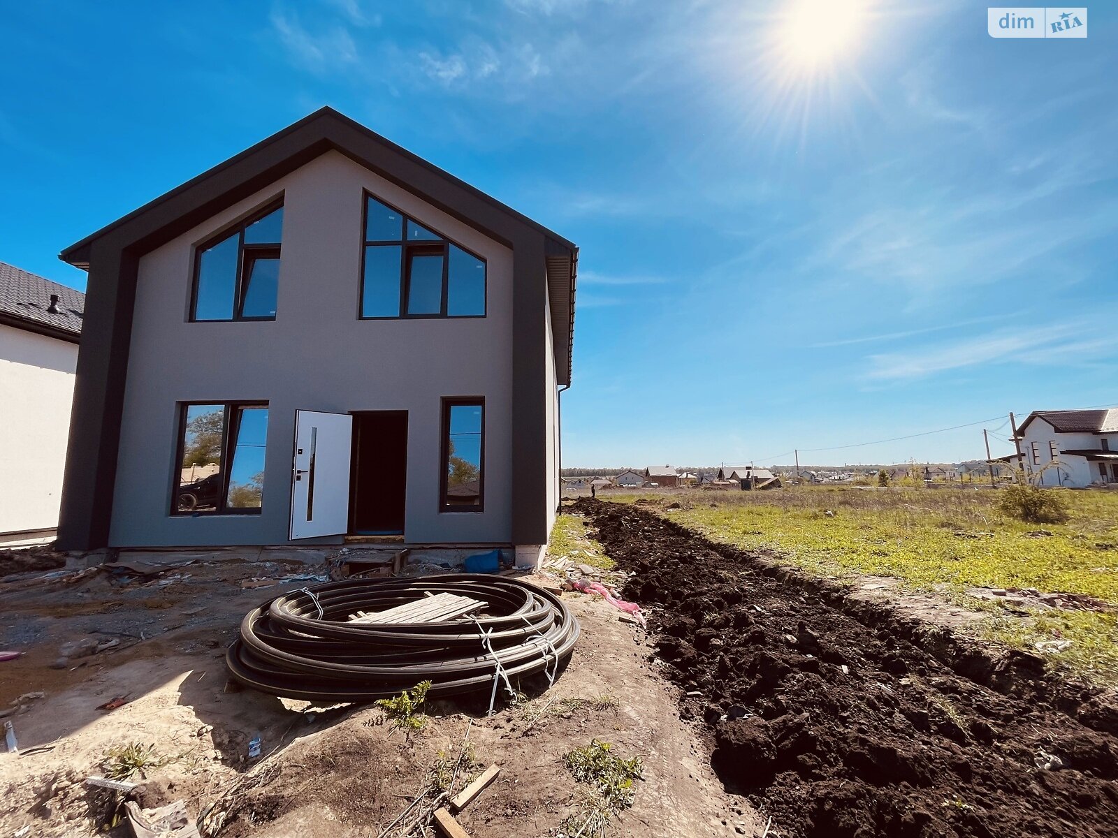 4 КІМ. БУДИНОК, ПЛОЩА - 120 м², ЦІНА - 73 000 $
