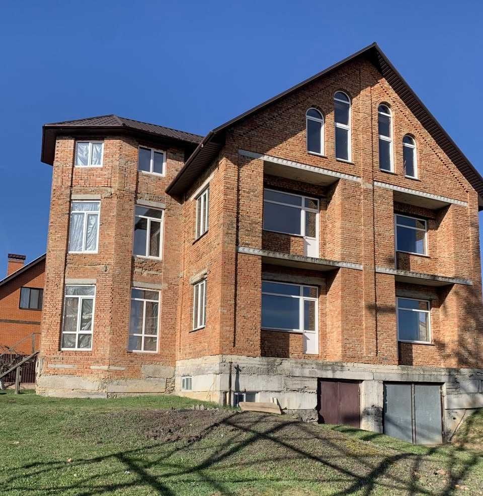 6 КІМ. БУДИНОК, ПЛОЩА - 386 м², ЦІНА - 90 000 $
