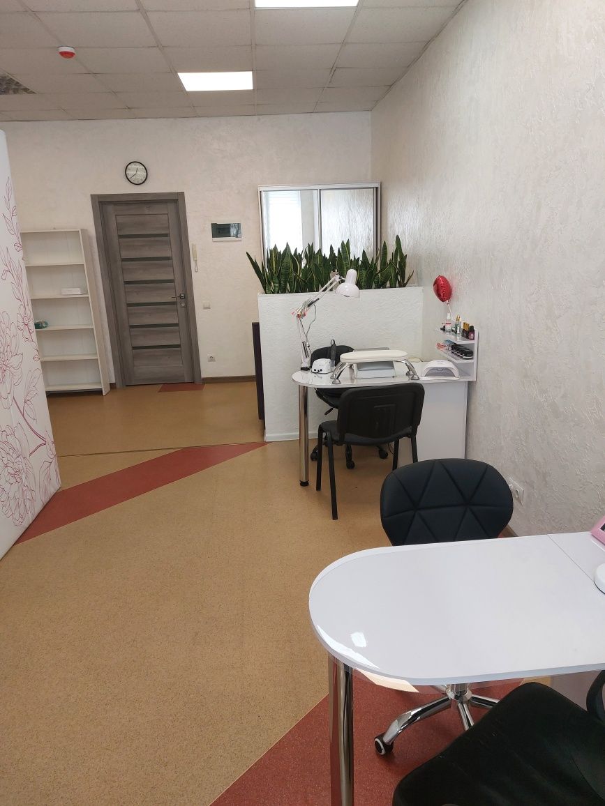 ПЛОЩА - 35 м², ЦІНА - 36 $

