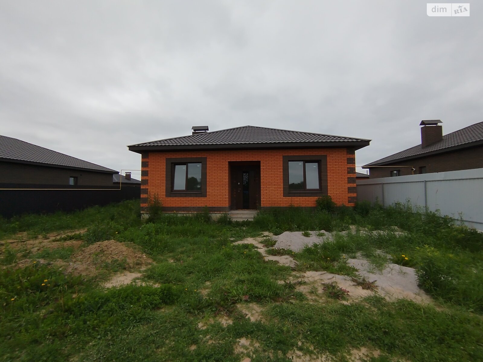 3 КІМ. БУДИНОК, ПЛОЩА - 100 м², ЦІНА - 69 000 $
