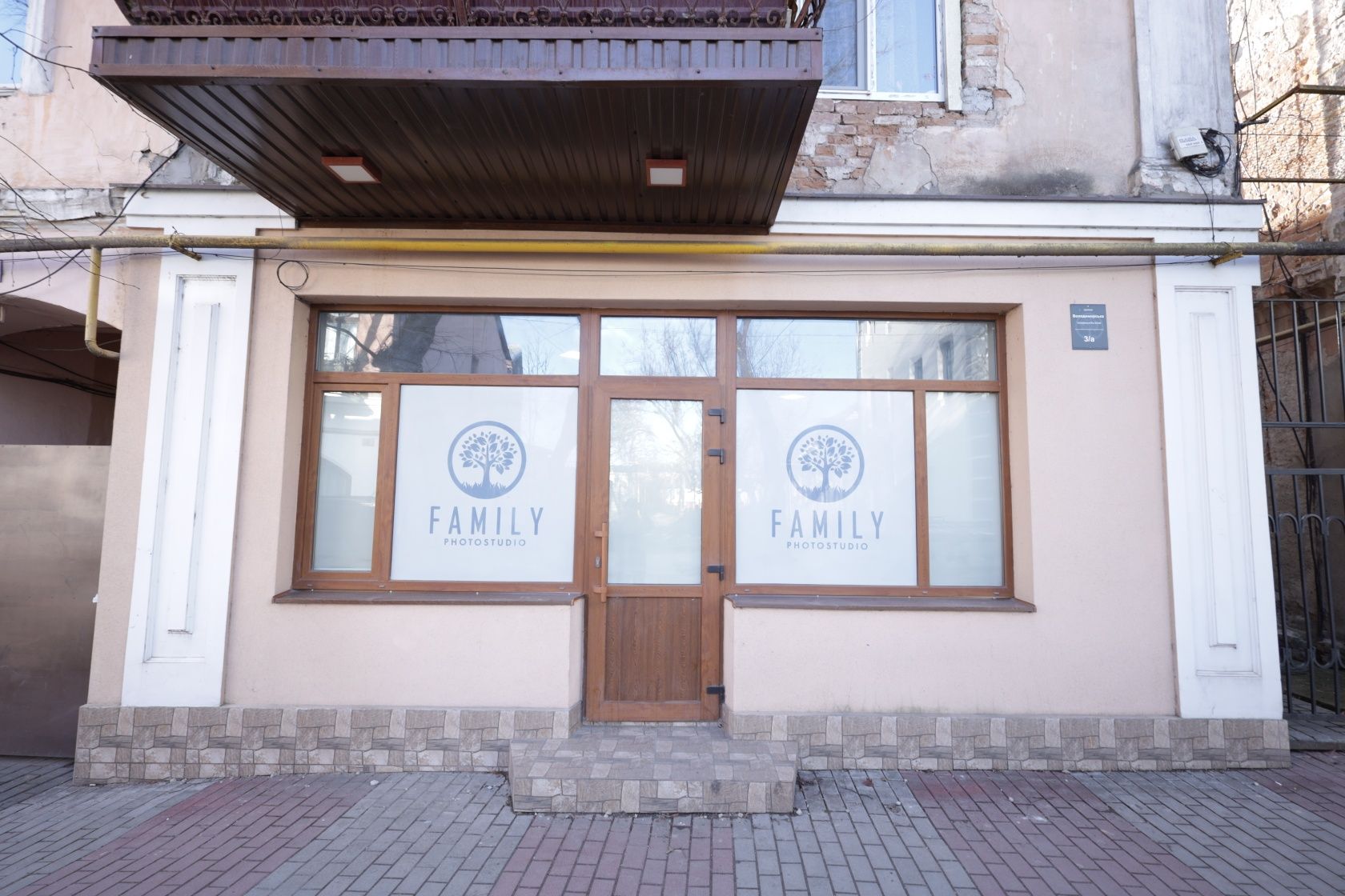 ПЛОЩА - 100 м², ЦІНА - 65 000 $
