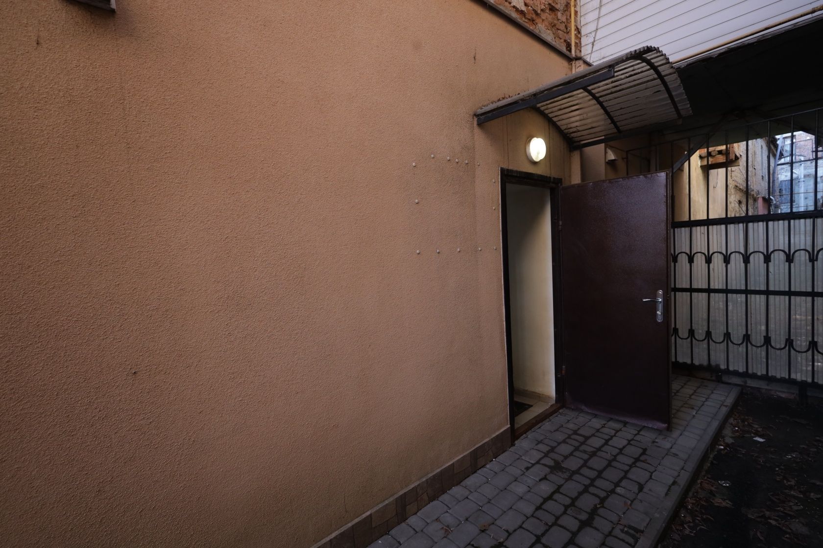 Фото ПЛОЩА - 100 м², ЦІНА - 65 000 $
 у Вінниці