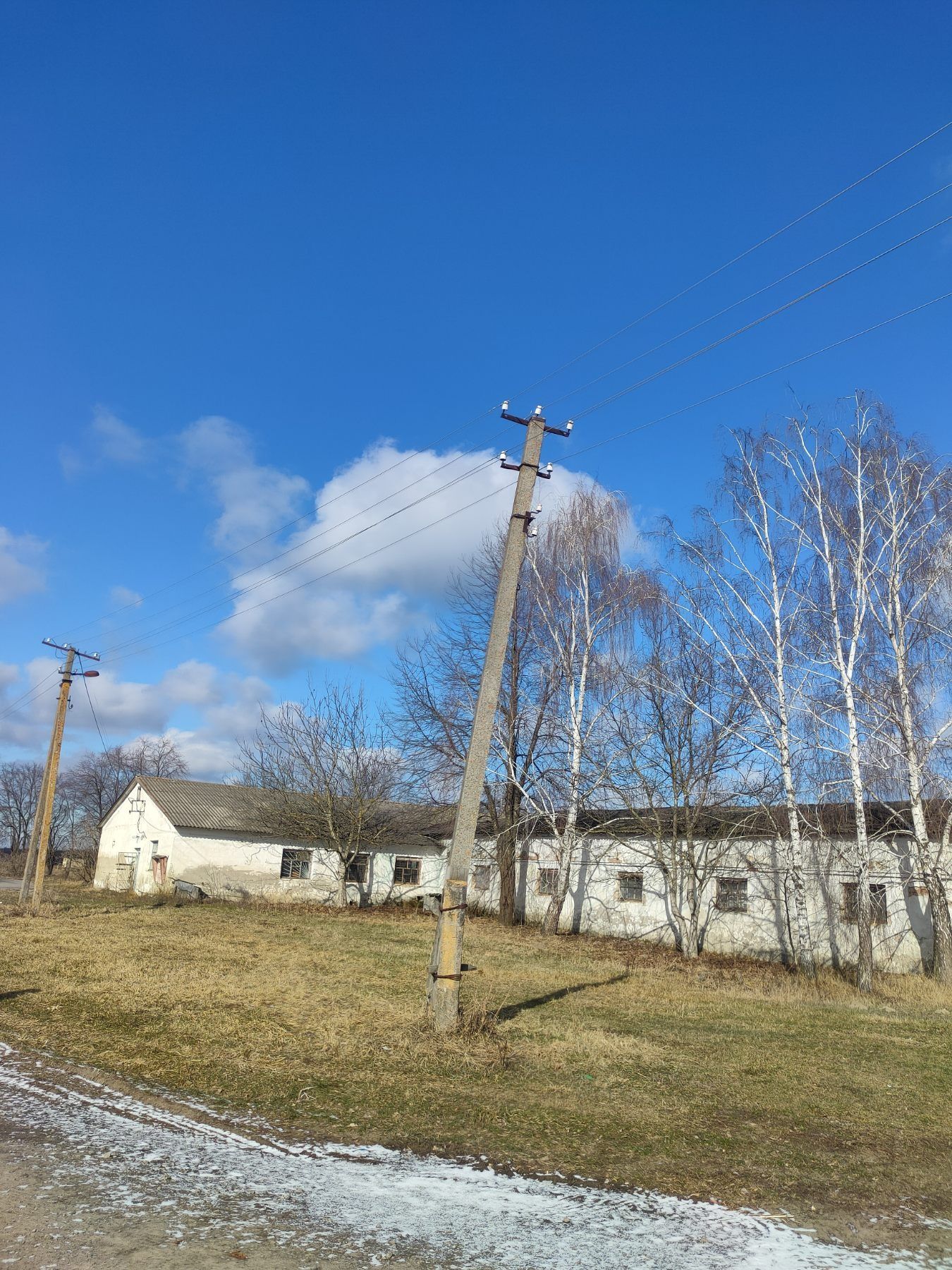ПЛОЩА - 880 м², ЦІНА - 57 750 $

