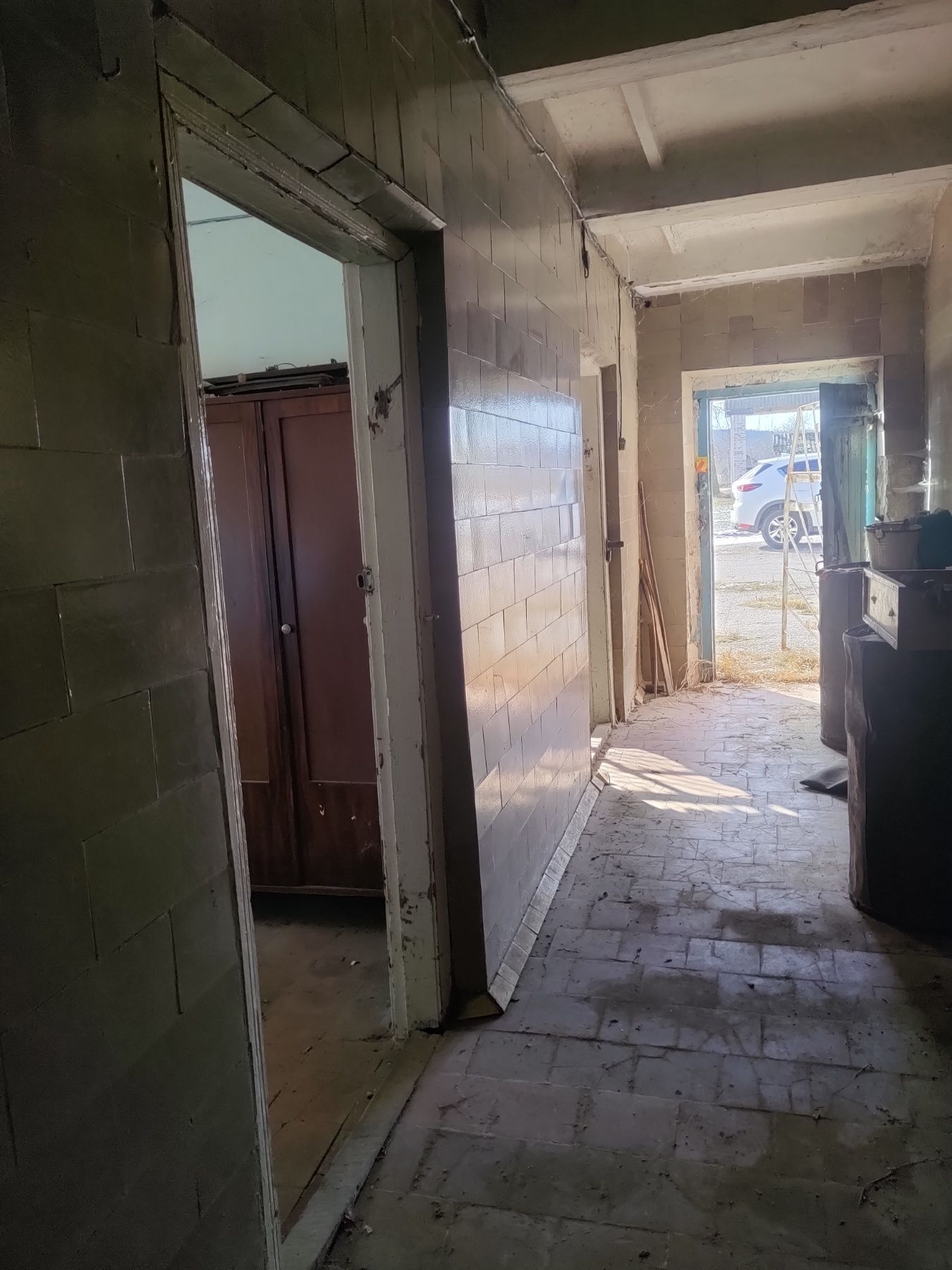 Фото ПЛОЩА - 880 м², ЦІНА - 57 750 $
 у Вінниці