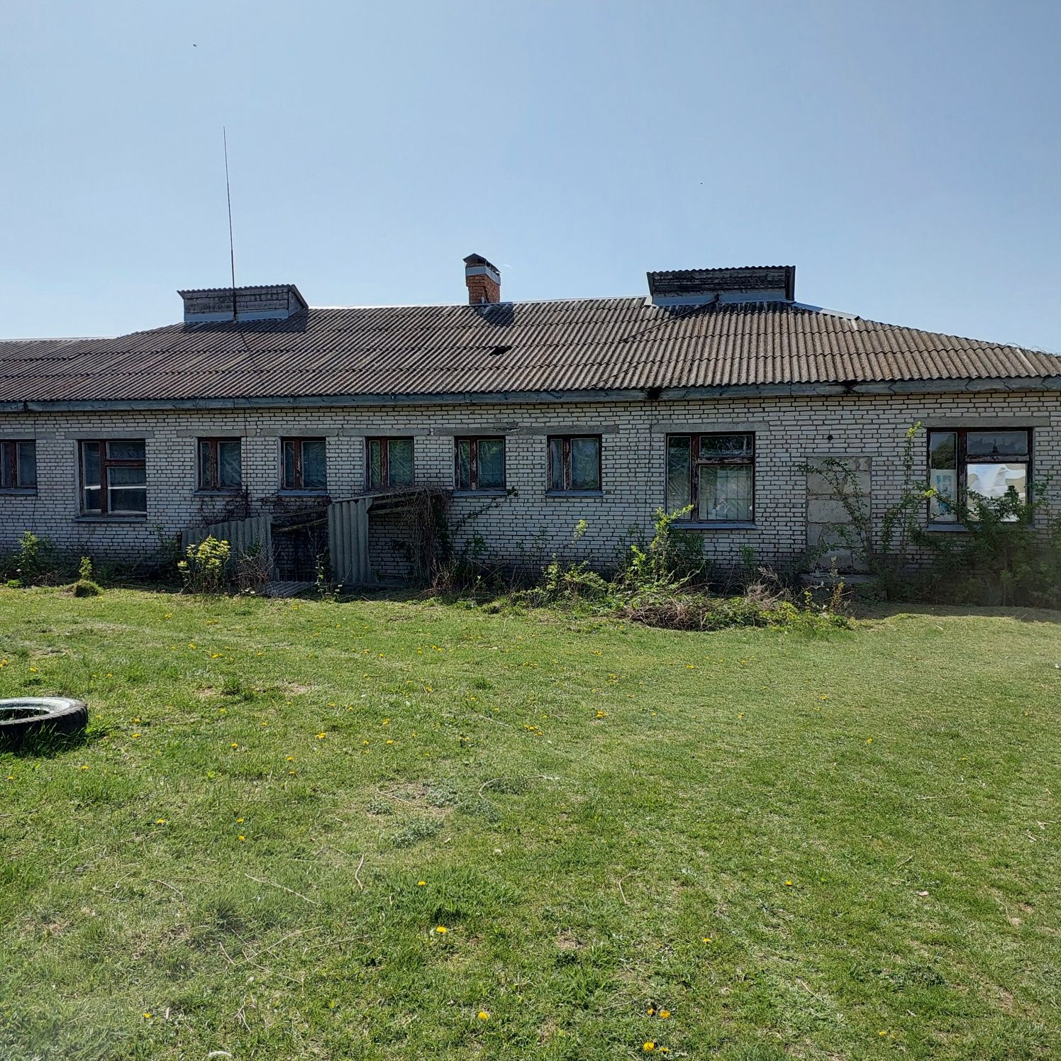 Фото ПЛОЩА - 1200 м², ЦІНА - 120 000 $
 у Вінниці