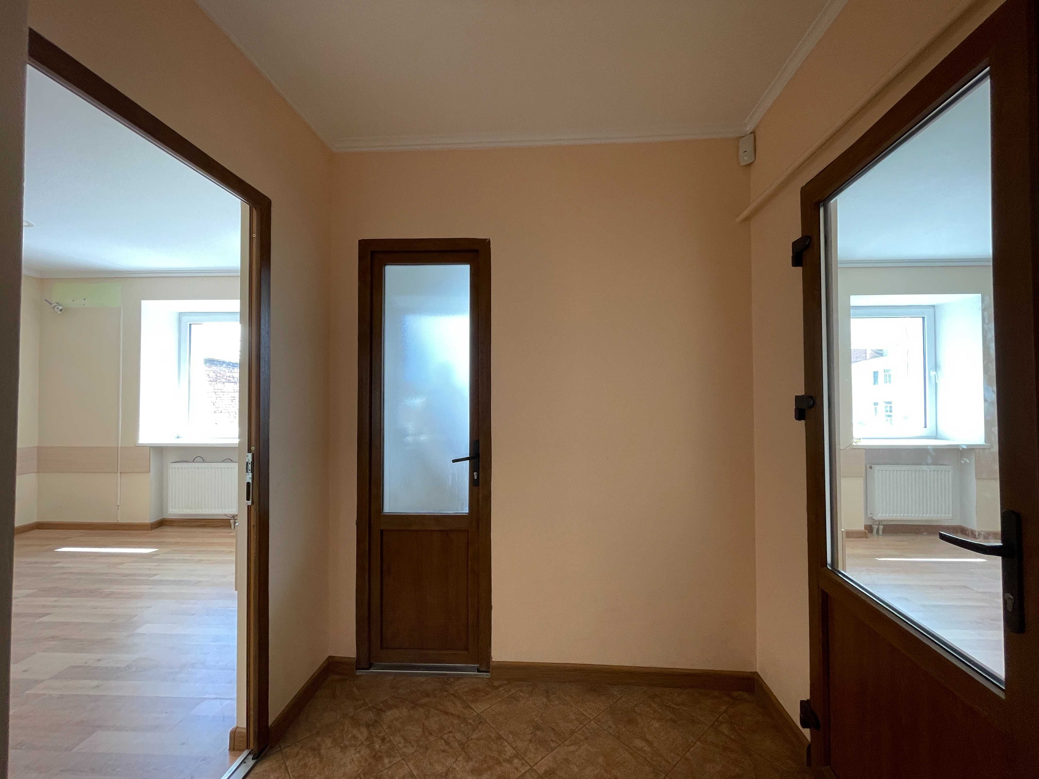 Фото ПЛОЩА - 68 м², ЦІНА - 481 $
 у Вінниці