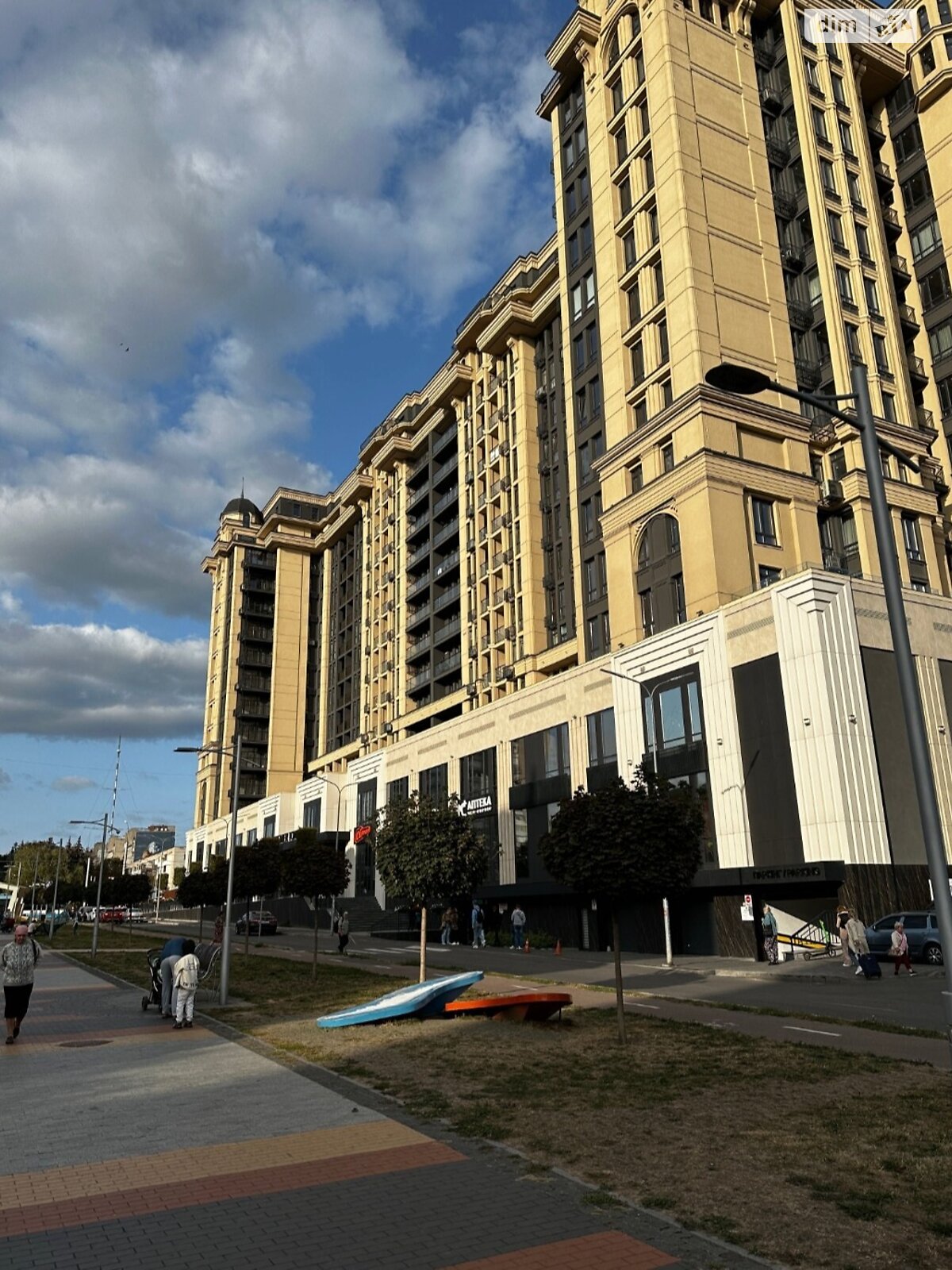 Фото 1 КІМ. КВАРТИРА, ПЛОЩА - 57 м², ЦІНА - 70 500 $
, просп. Космонавтів у Вінниці