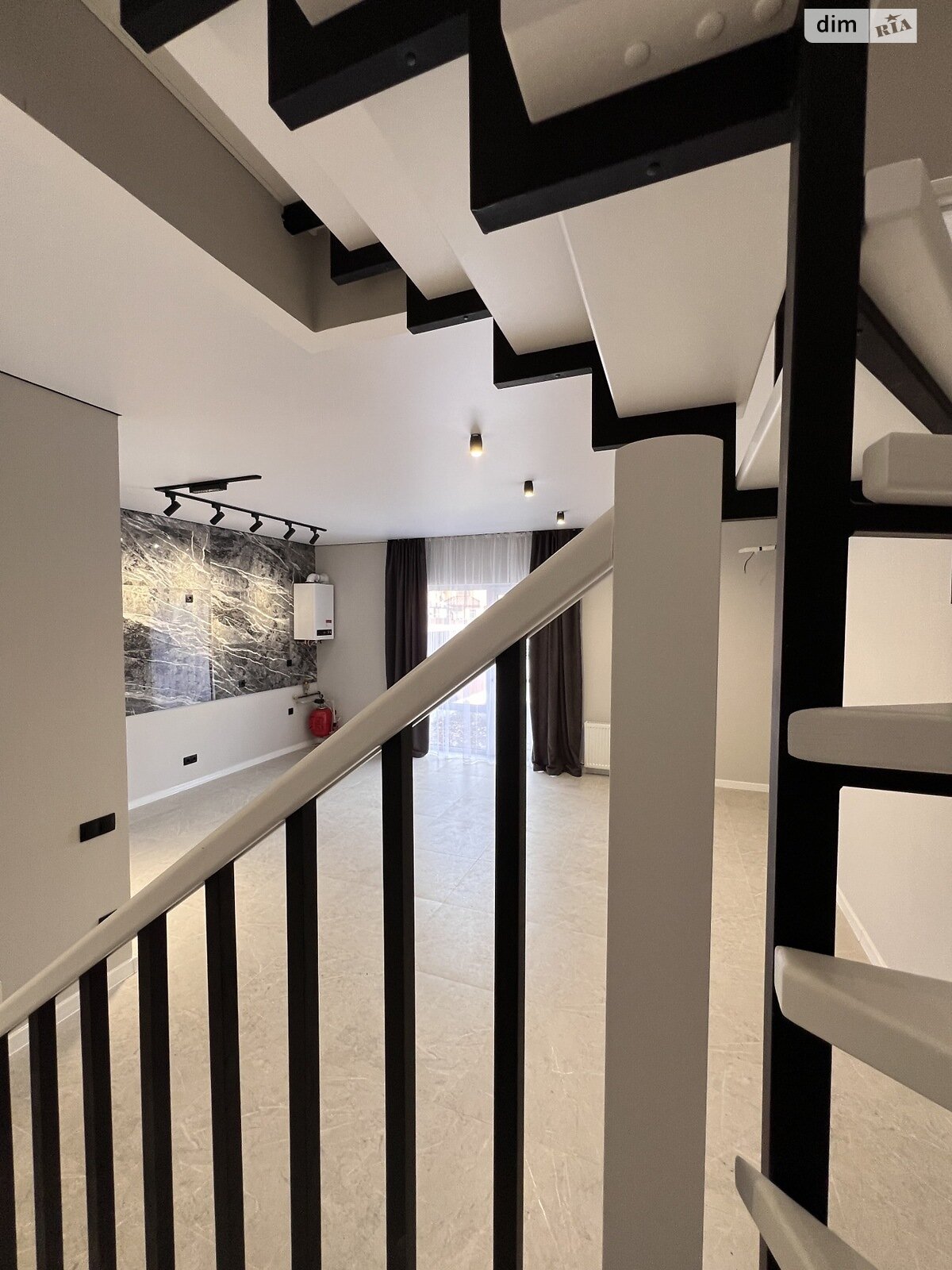 Фото 3 КІМ. ТАУНХАУС, ПЛОЩА - 109 м², ЦІНА - 99 900 $
 у Вінниці