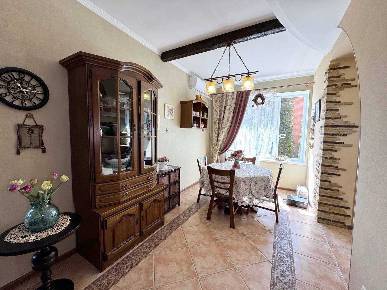 Обʼєкт нерухомості: 3 КІМ. БУДИНОК, ПЛОЩА - 300 м², ЦІНА - 238 000 $
 — HUBTRUST, Вінниця