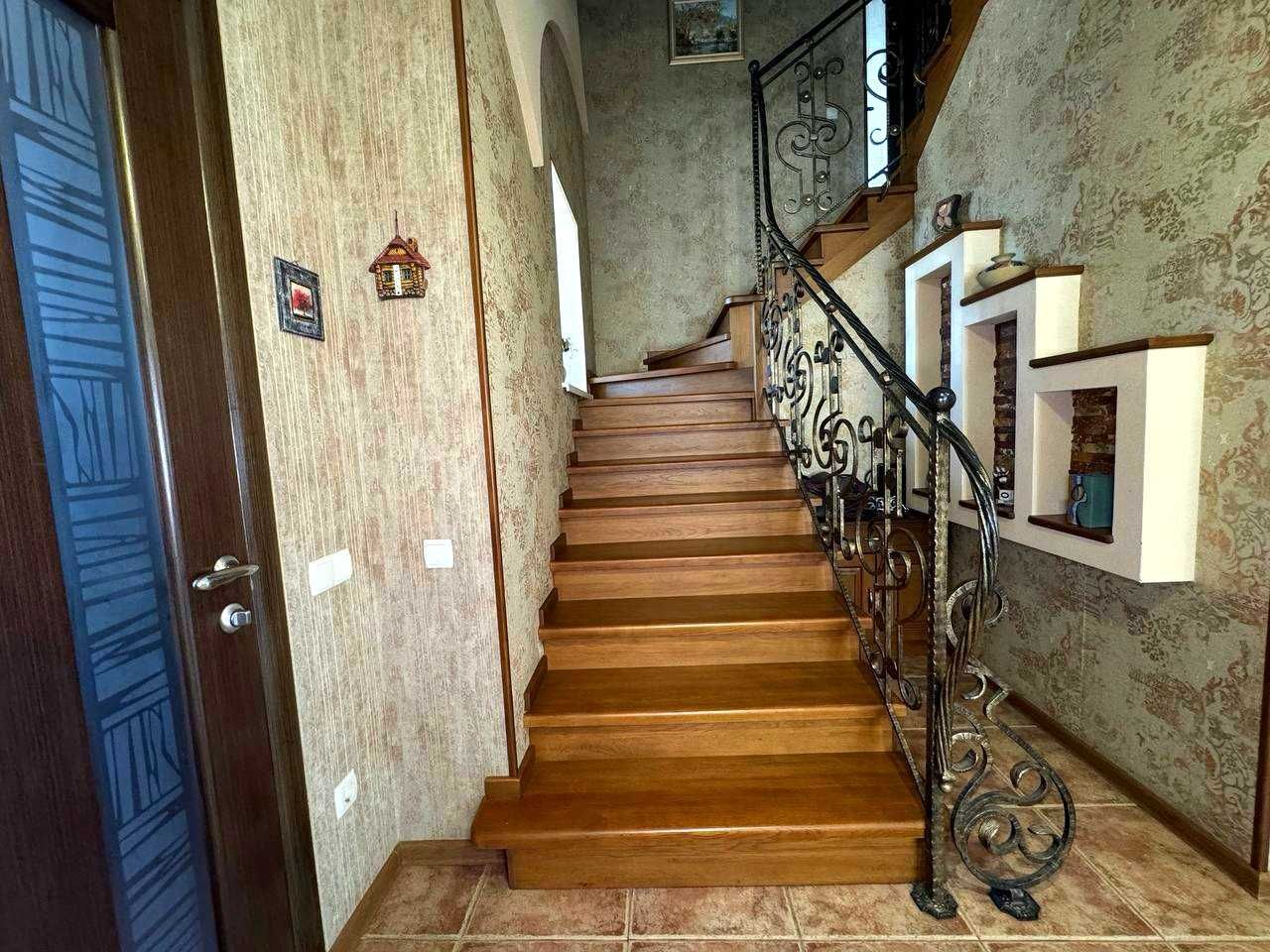 Обʼєкт нерухомості: 3 КІМ. БУДИНОК, ПЛОЩА - 300 м², ЦІНА - 238 000 $
 — HUBTRUST, Вінниця