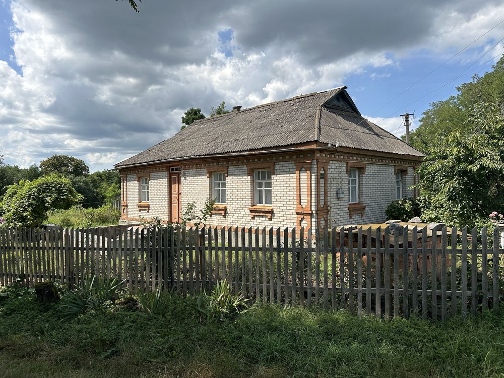 4 КІМ. БУДИНОК, ПЛОЩА - 80 м², ЦІНА - 10 500 $

