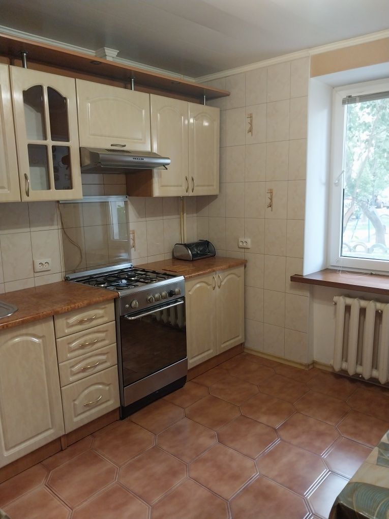 2 КІМ. КВАРТИРА, ПЛОЩА - 44 м², ЦІНА - 288 $
