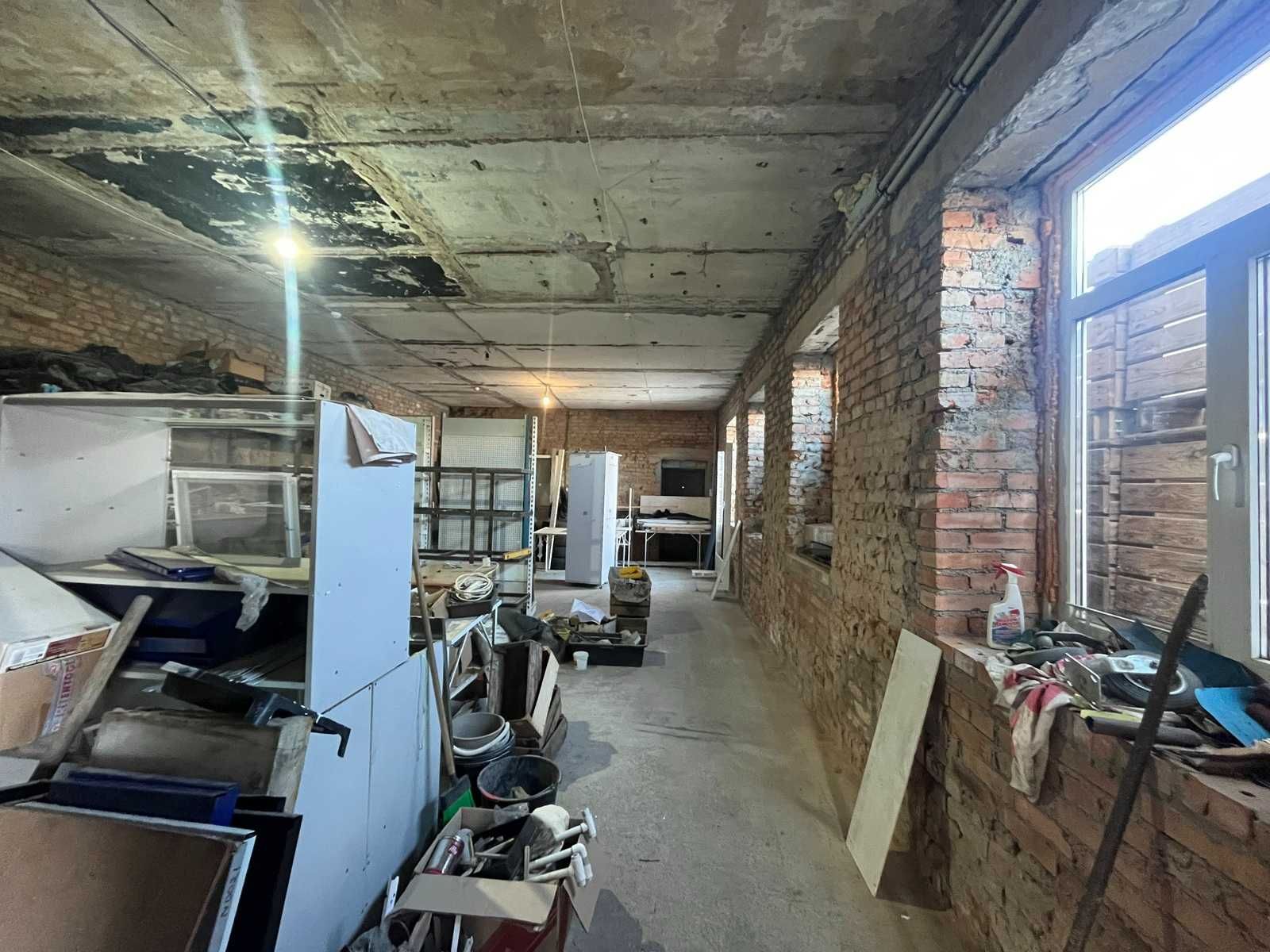 Обʼєкт нерухомості: ПЛОЩА - 240 м², ЦІНА - 842 $
 — HUBTRUST, Вінниця