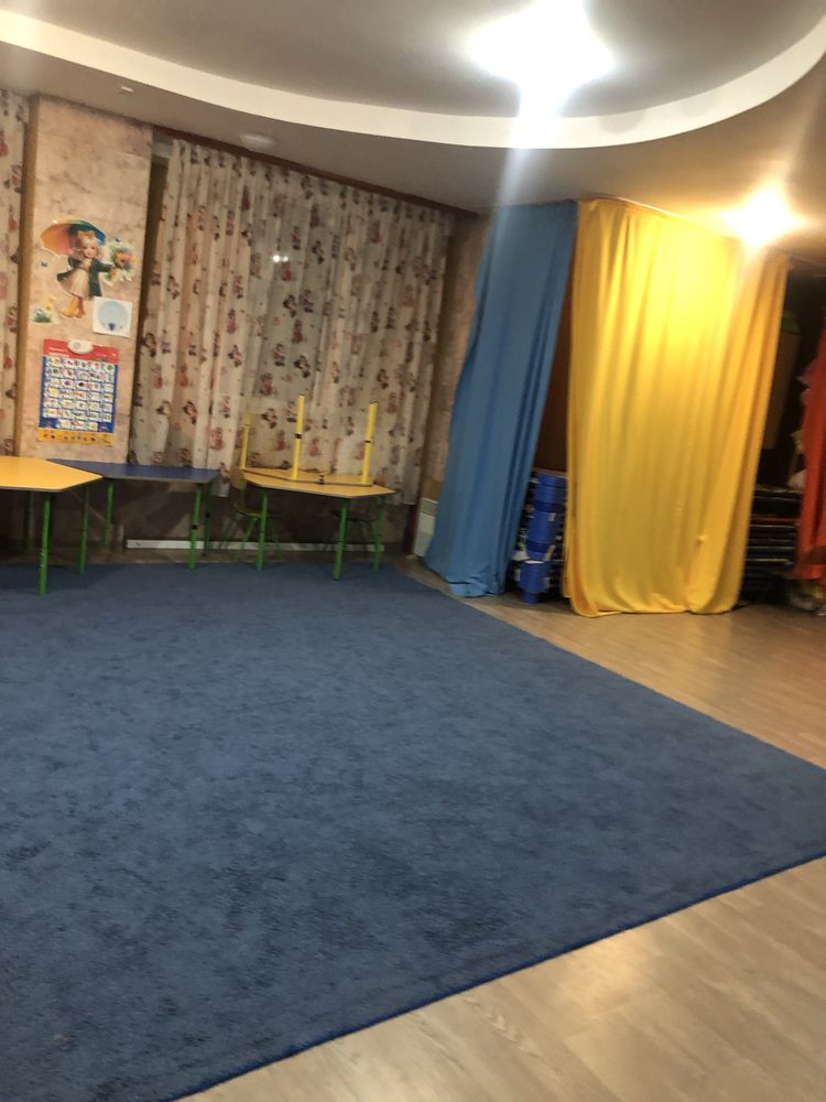 ПЛОЩА - 300 м², ЦІНА - 1 323 $
