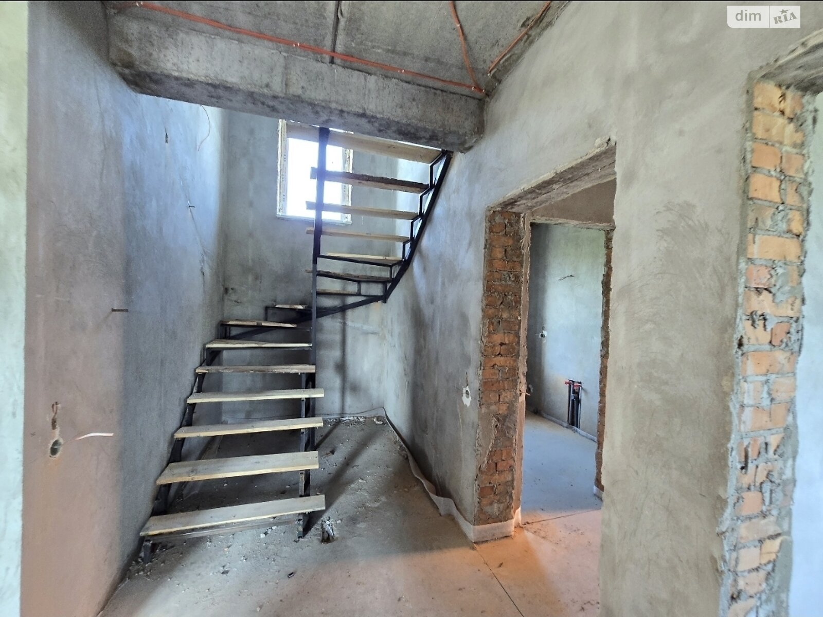 Обʼєкт нерухомості: 5 КІМ. БУДИНОК, ПЛОЩА - 141 м², ЦІНА - 94 000 $
, 3-й пров. Східний — HUBTRUST, Вінниця