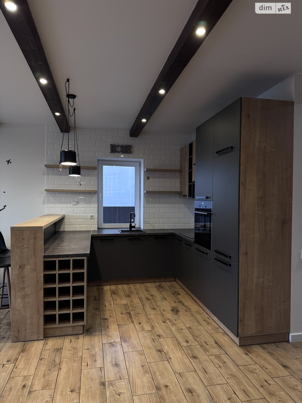 Обʼєкт нерухомості: 4 КІМ. БУДИНОК, ПЛОЩА - 188 м², ЦІНА - 140 000 $
, вул. Драй-Хмари(Затишна) — HUBTRUST, Вінниця