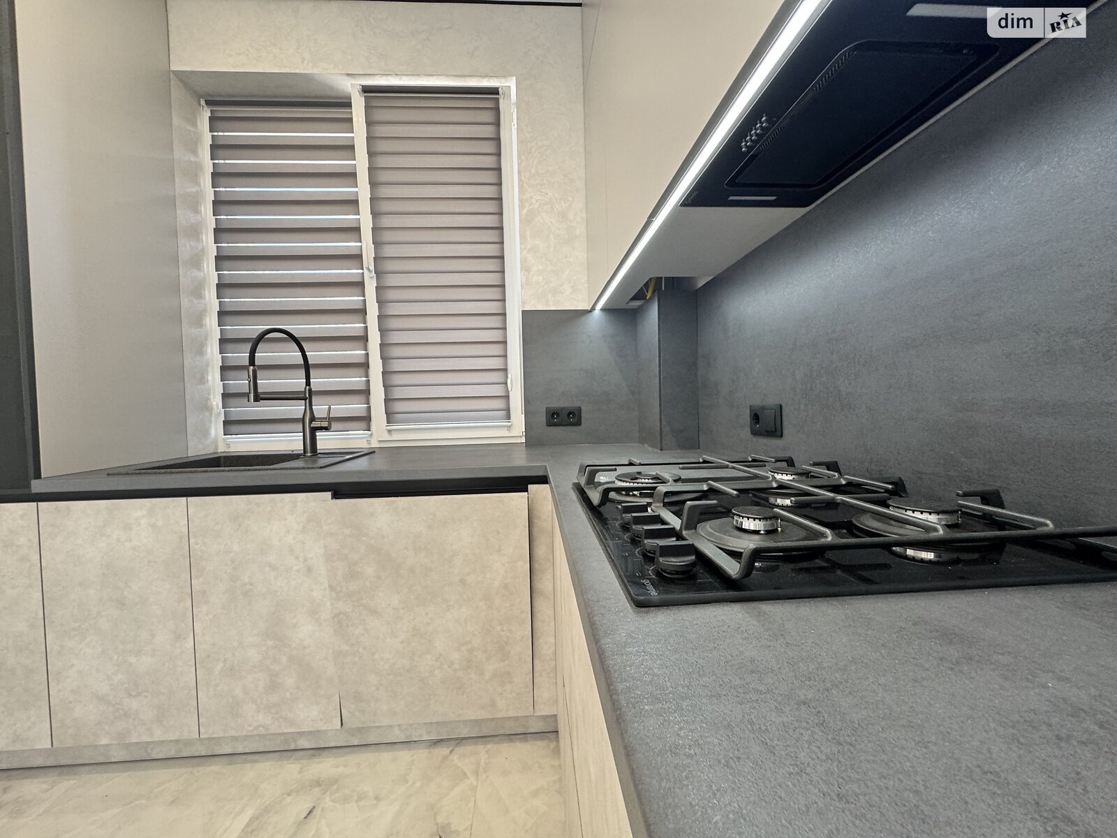 2 КІМ. ТАУНХАУС, ПЛОЩА - 74 м², ЦІНА - 88 000 $
