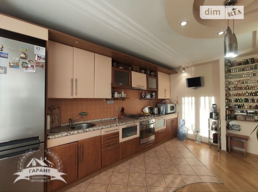 3 КІМ. КВАРТИРА, ПЛОЩА - 88 м², ЦІНА - 100 000 $
