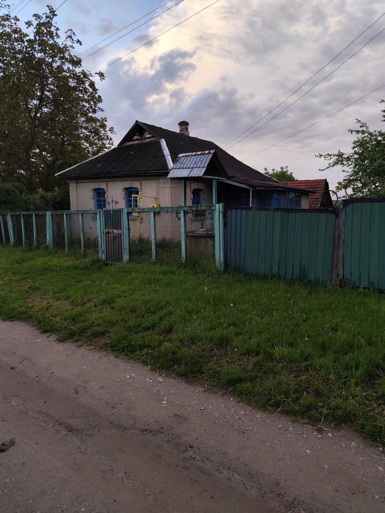 3 КІМ. БУДИНОК, ПЛОЩА - 100 м², ЦІНА - 11 300 $

