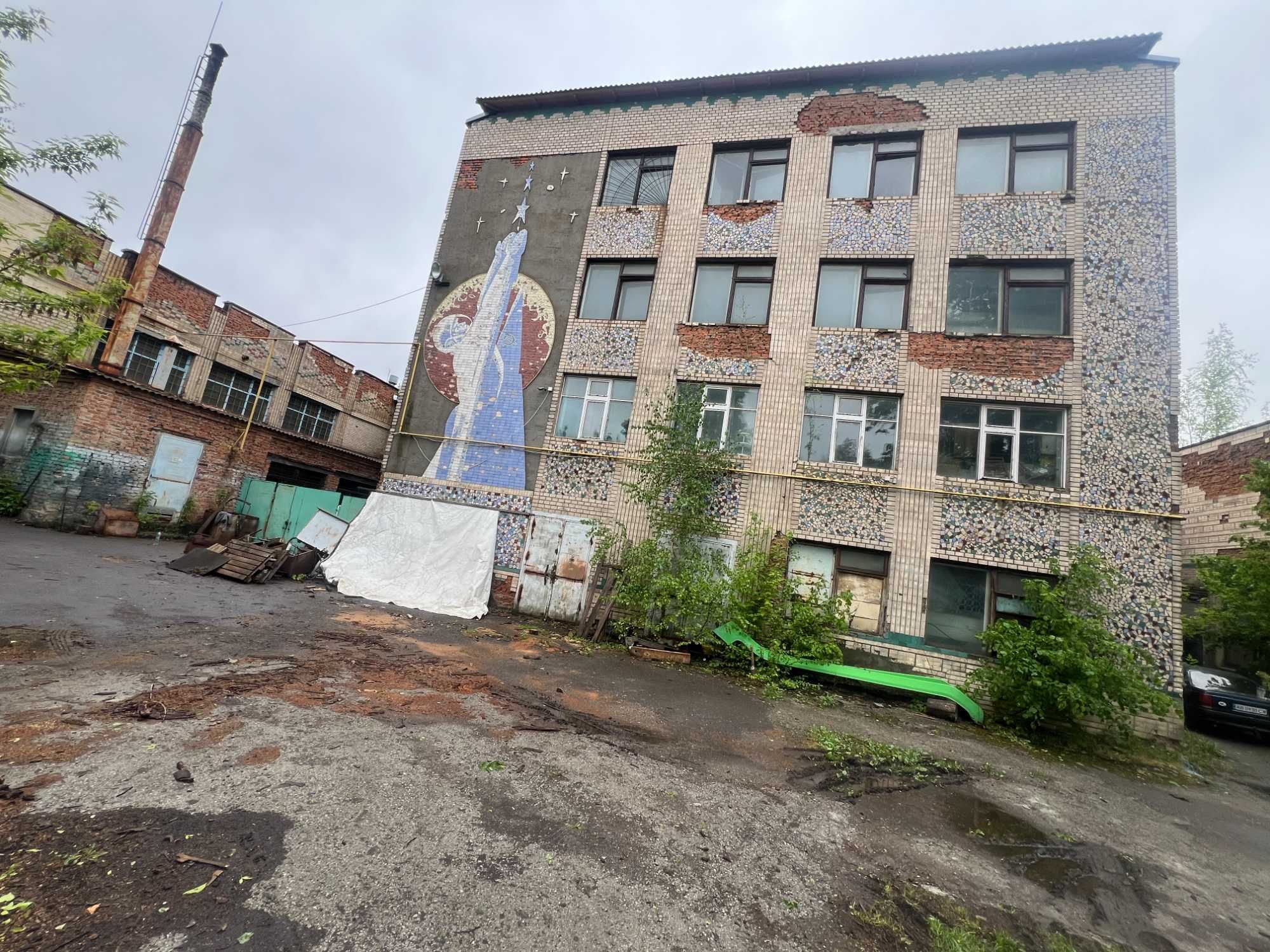 ПЛОЩА - 6000 м², ЦІНА - 500 000 $
