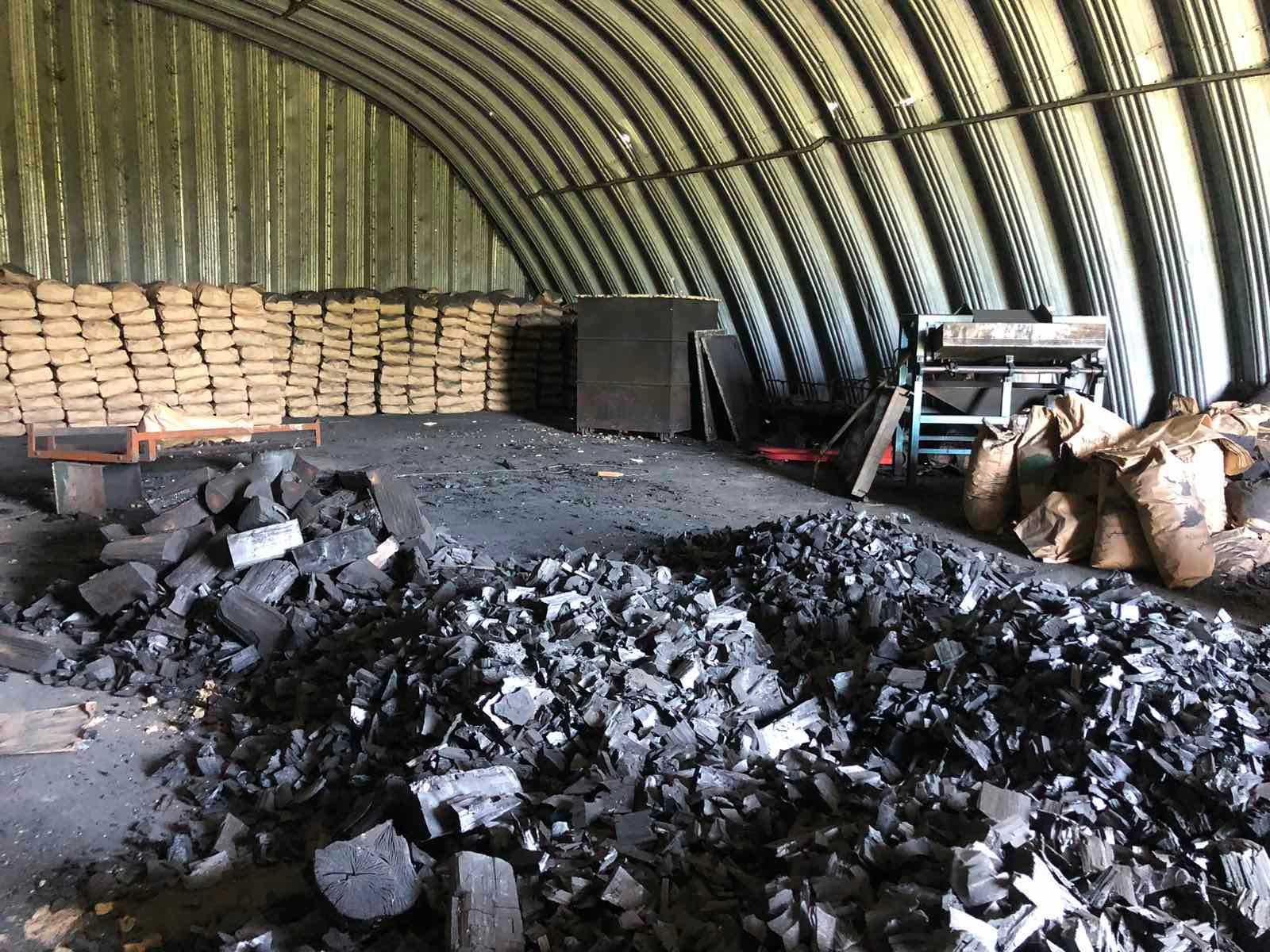 ПЛОЩА - 1000 м², ЦІНА - 450 000 $
