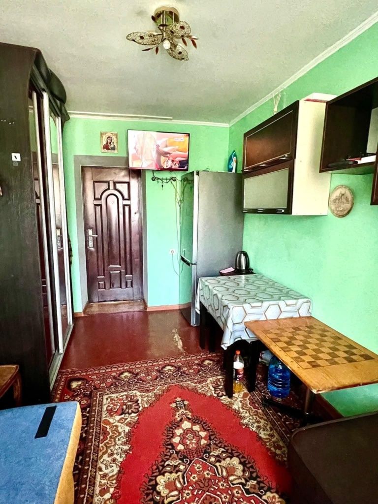 КІМНАТА, ПЛОЩА - 19 м², ЦІНА - 15 000 $

