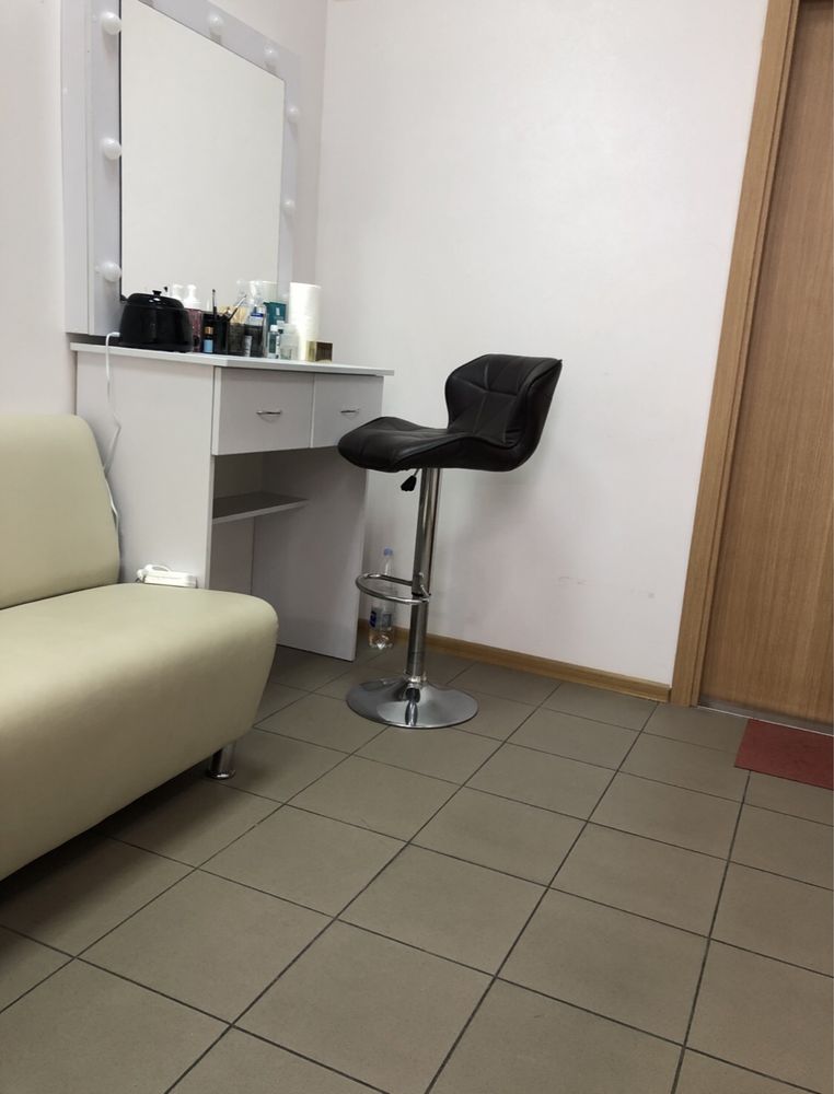 ПЛОЩА - 13 м², ЦІНА - 43 $

