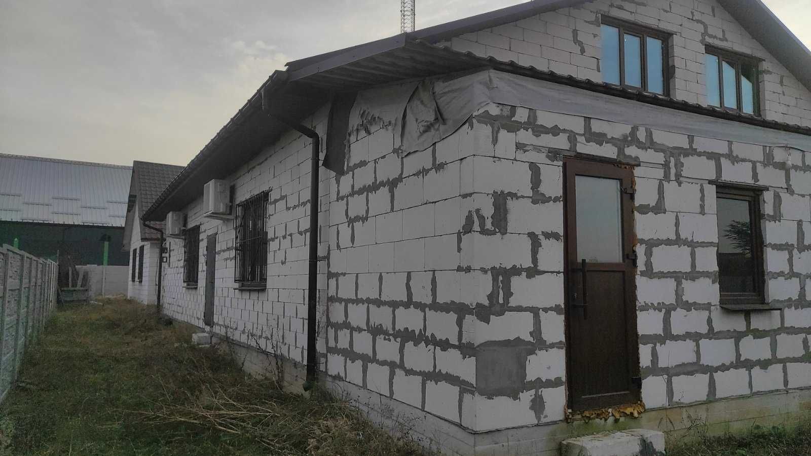 ПЛОЩА - 400 м², ЦІНА - 3 000 $
