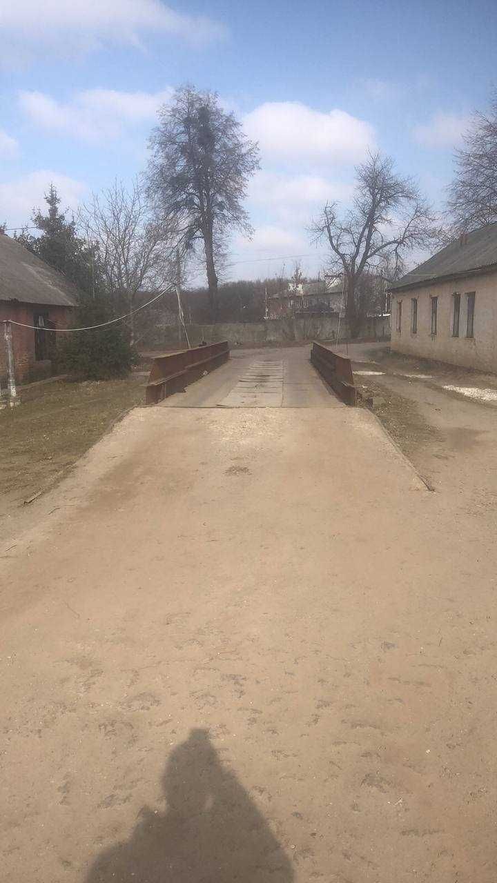 ПЛОЩА - 1686.7 м², ЦІНА - 1 $
