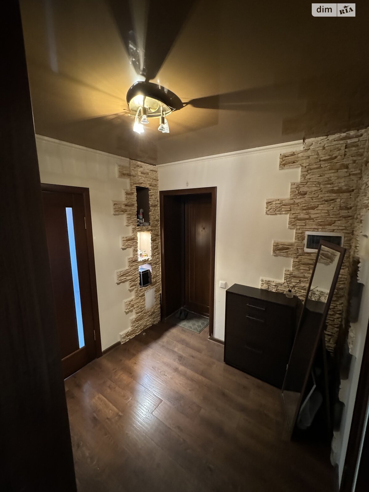 Обʼєкт нерухомості: 2 КІМ. КВАРТИРА, ПЛОЩА - 51 м², ЦІНА - 95 000 $
, просп. Космонавтів — HUBTRUST, Вінниця