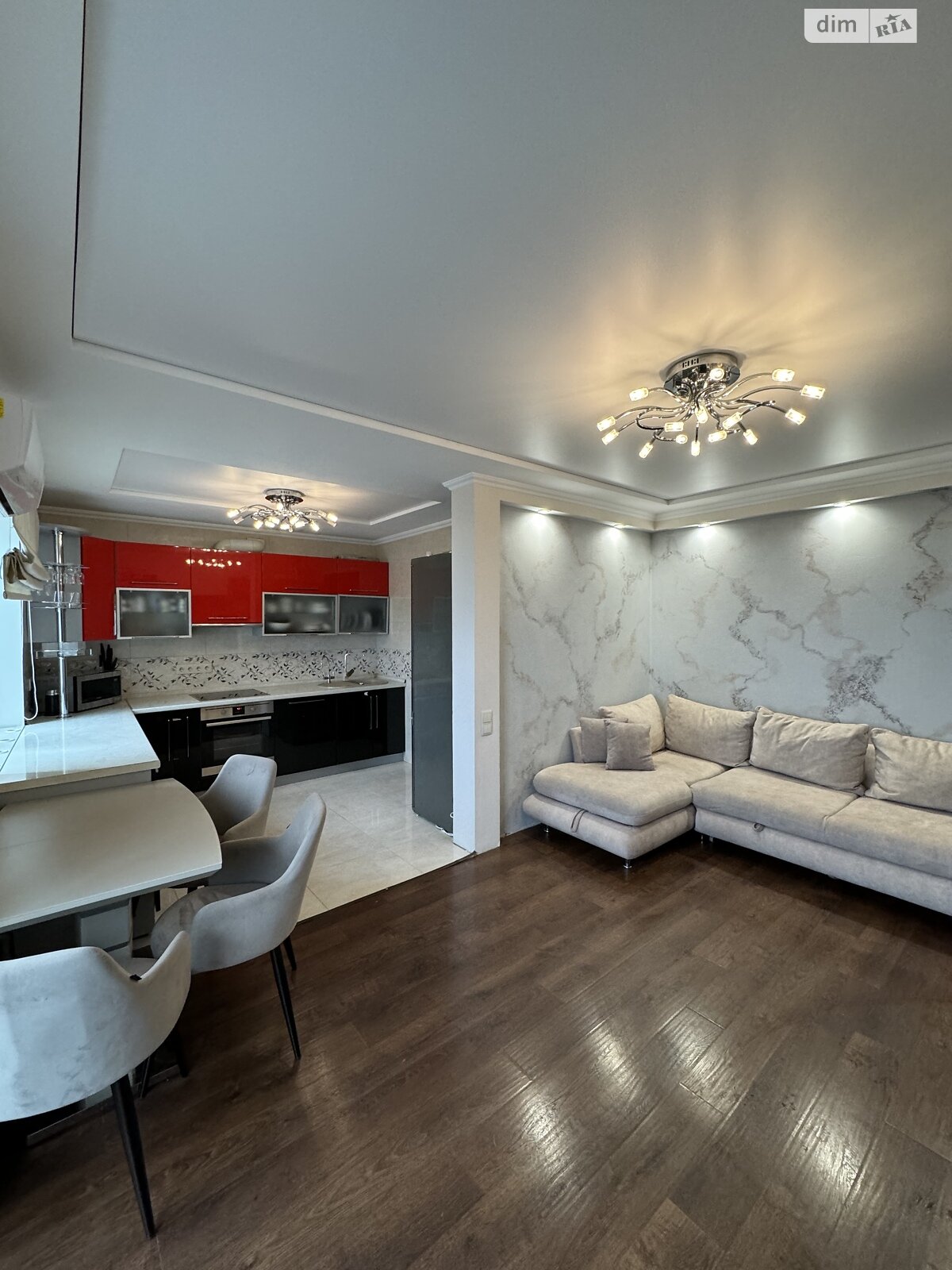 Обʼєкт нерухомості: 2 КІМ. КВАРТИРА, ПЛОЩА - 51 м², ЦІНА - 95 000 $
, просп. Космонавтів — HUBTRUST, Вінниця