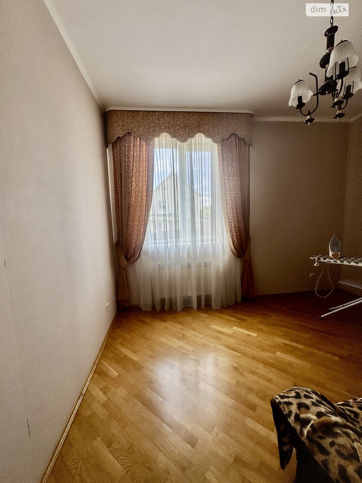 Обʼєкт нерухомості: 5 КІМ. БУДИНОК, ПЛОЩА - 190 м², ЦІНА - 175 000 $
 — HUBTRUST, Вінниця