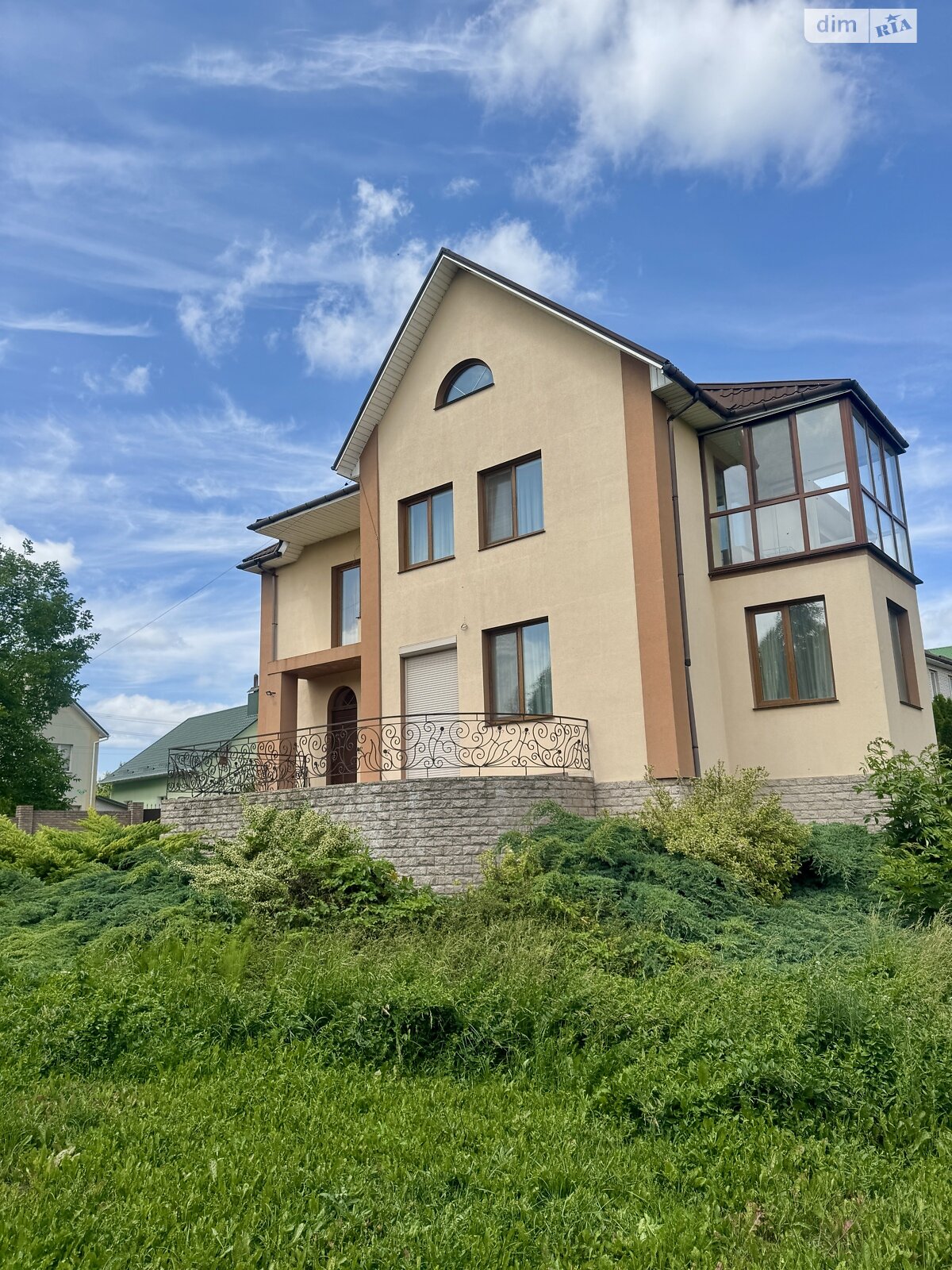 Обʼєкт нерухомості: 5 КІМ. БУДИНОК, ПЛОЩА - 190 м², ЦІНА - 175 000 $
 — HUBTRUST, Вінниця
