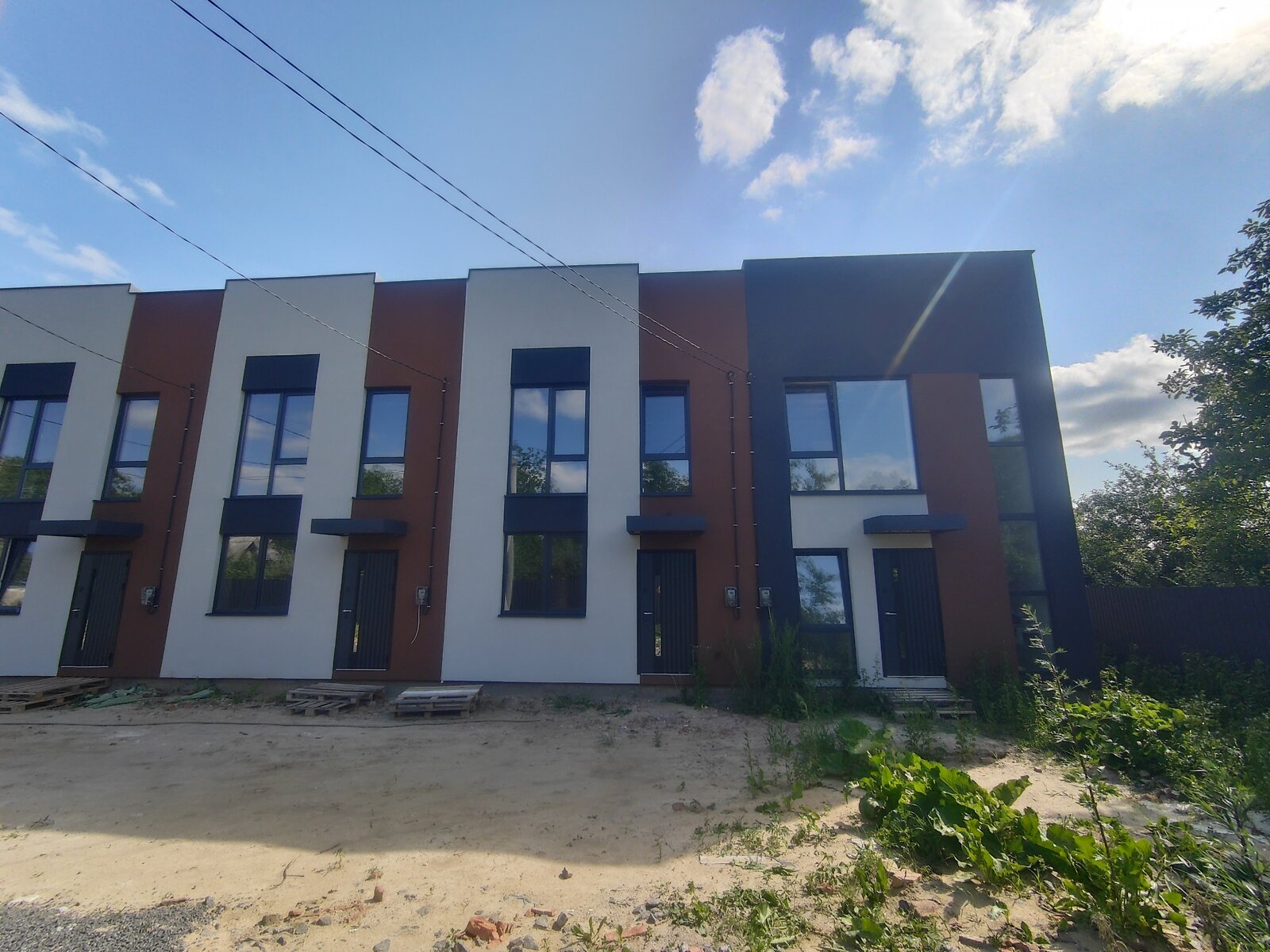 Обʼєкт нерухомості: 2 КІМ. ТАУНХАУС, ПЛОЩА - 90 м², ЦІНА - 57 000 $
 — HUBTRUST, Вінниця