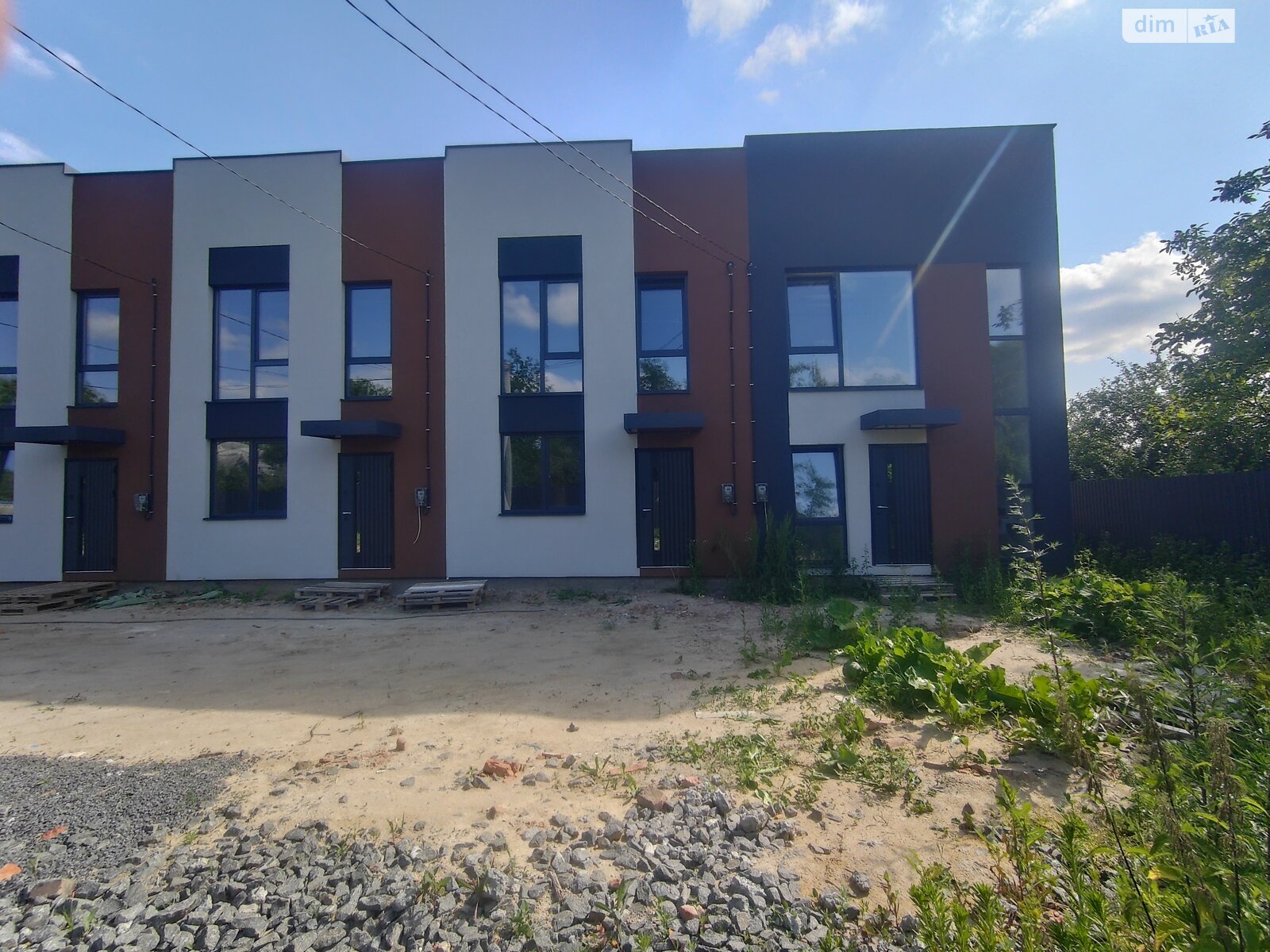 Обʼєкт нерухомості: 2 КІМ. ТАУНХАУС, ПЛОЩА - 90 м², ЦІНА - 57 000 $
 — HUBTRUST, Вінниця