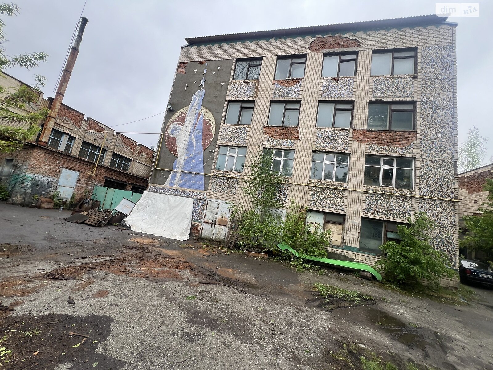 ПЛОЩА - 6000 м², ЦІНА - 500 000 $
, вул. Ярослава Мудрого(Барляєва)