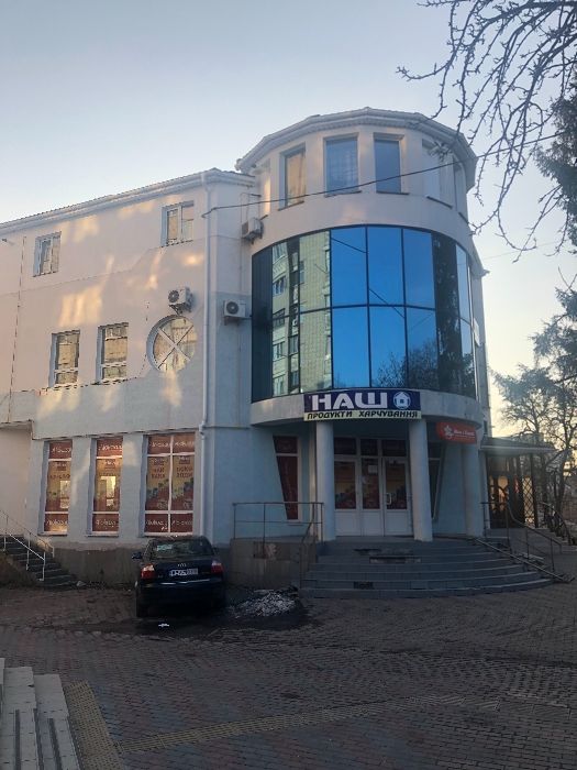 ПЛОЩА - 165 м², ЦІНА - 90 000 $
