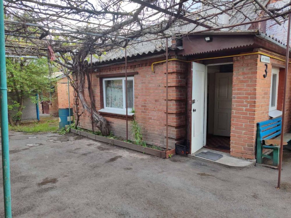1 КІМ. БУДИНОК, ПЛОЩА - 30 м², ЦІНА - 191 $
