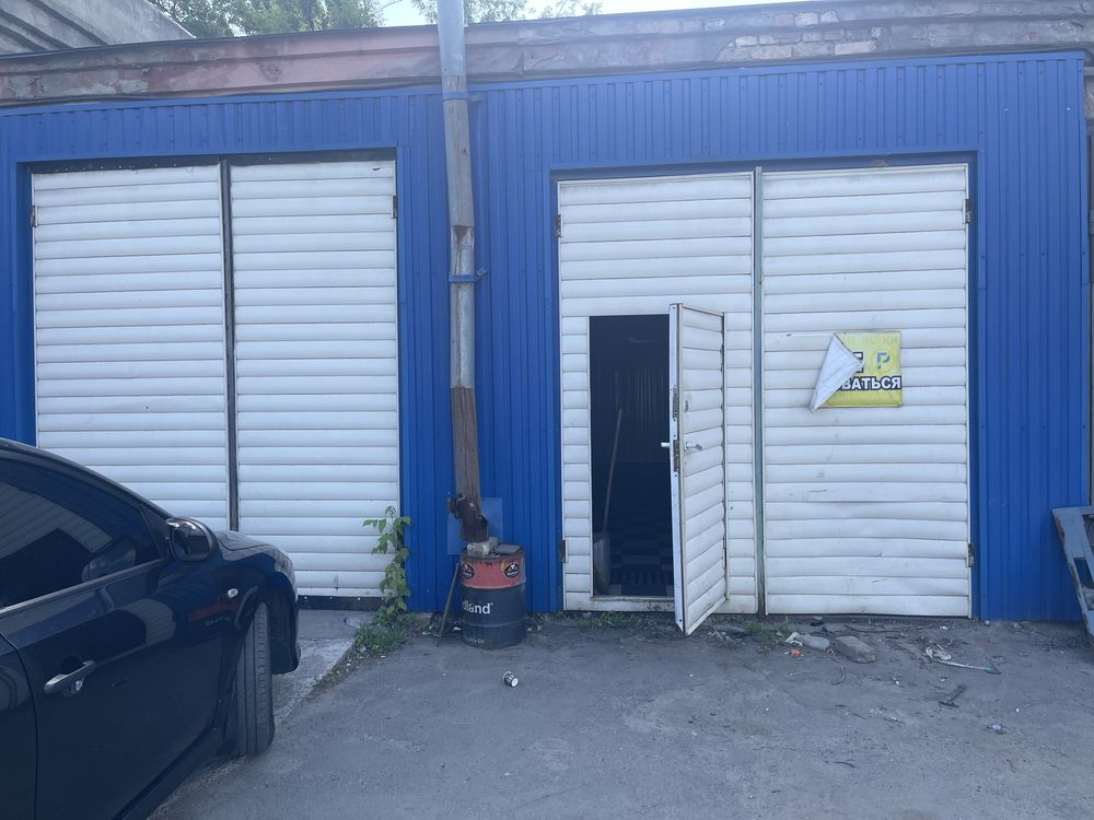 ПЛОЩА - 50 м², ЦІНА - 250 $
