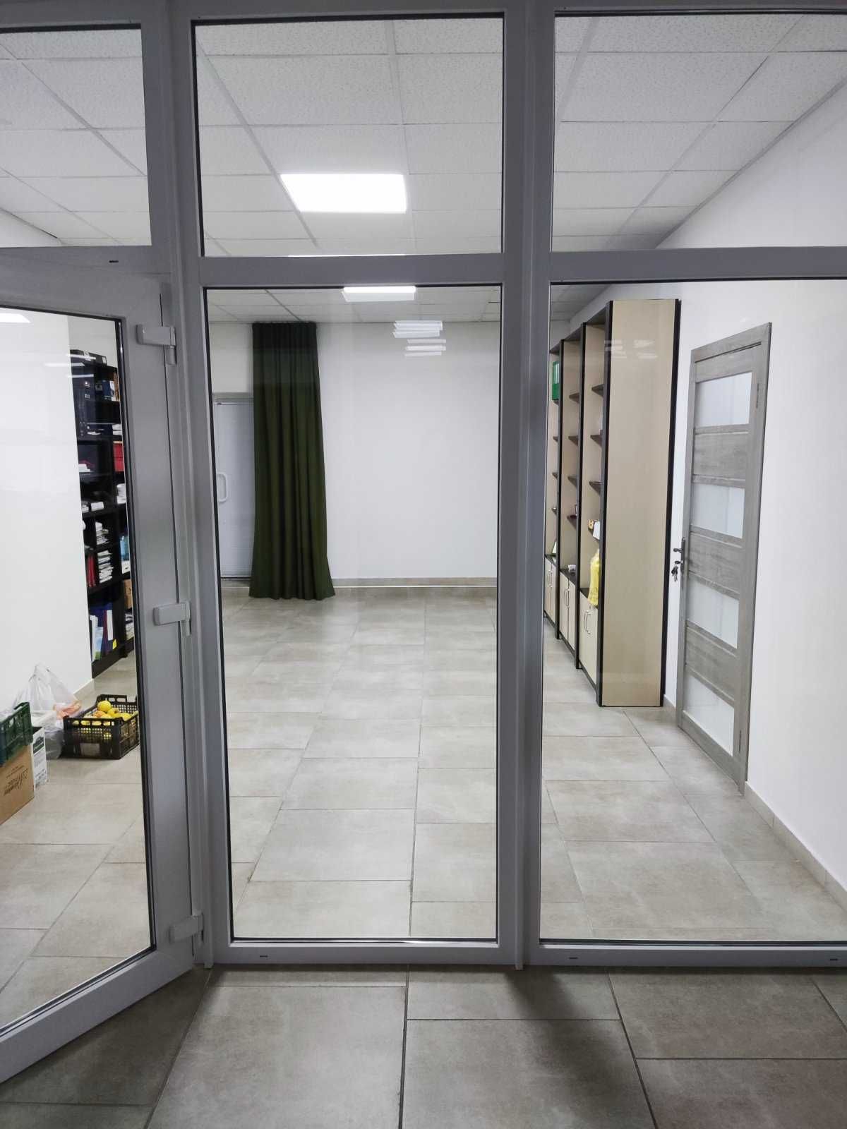 ПЛОЩА - 60 м², ЦІНА - 503 $
