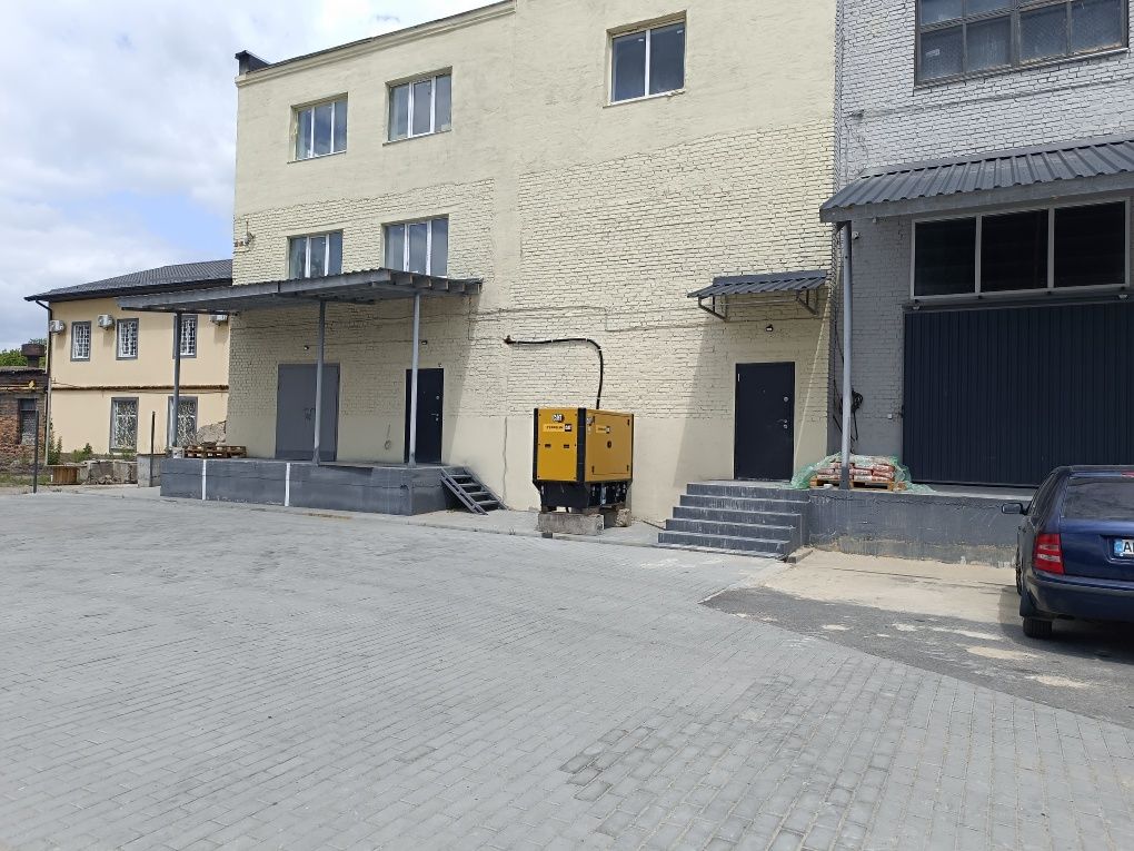 ПЛОЩА - 440 м², ЦІНА - 1 199 $
