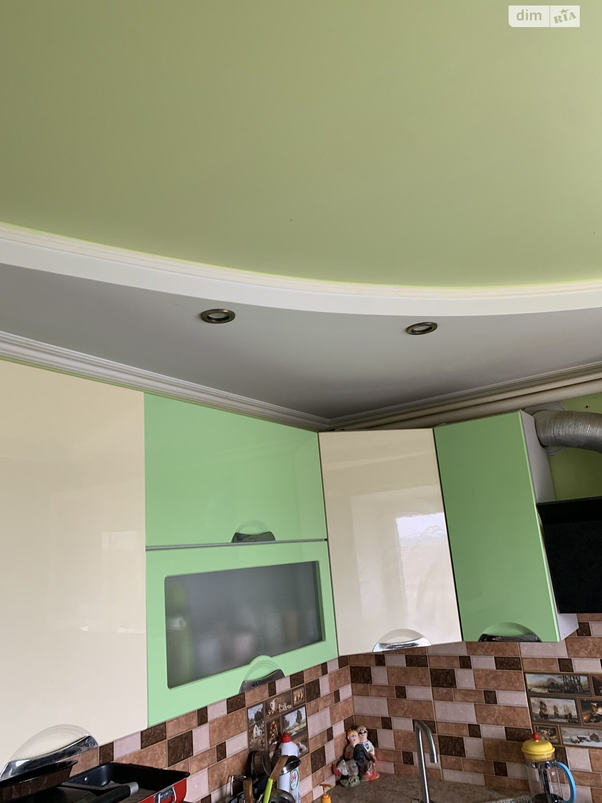 Обʼєкт нерухомості: 3 КІМ. КВАРТИРА, ПЛОЩА - 62 м², ЦІНА - 35 000 $
, вул. Героїв Майдану(Леніна) — HUBTRUST, Вінниця
