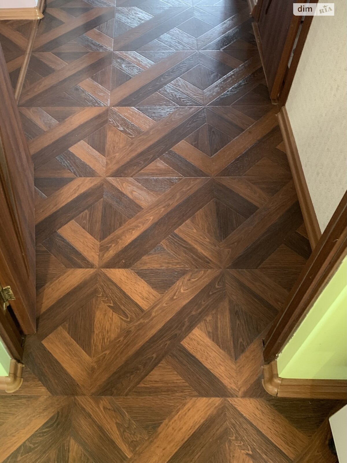 Обʼєкт нерухомості: 3 КІМ. КВАРТИРА, ПЛОЩА - 62 м², ЦІНА - 35 000 $
, вул. Героїв Майдану(Леніна) — HUBTRUST, Вінниця