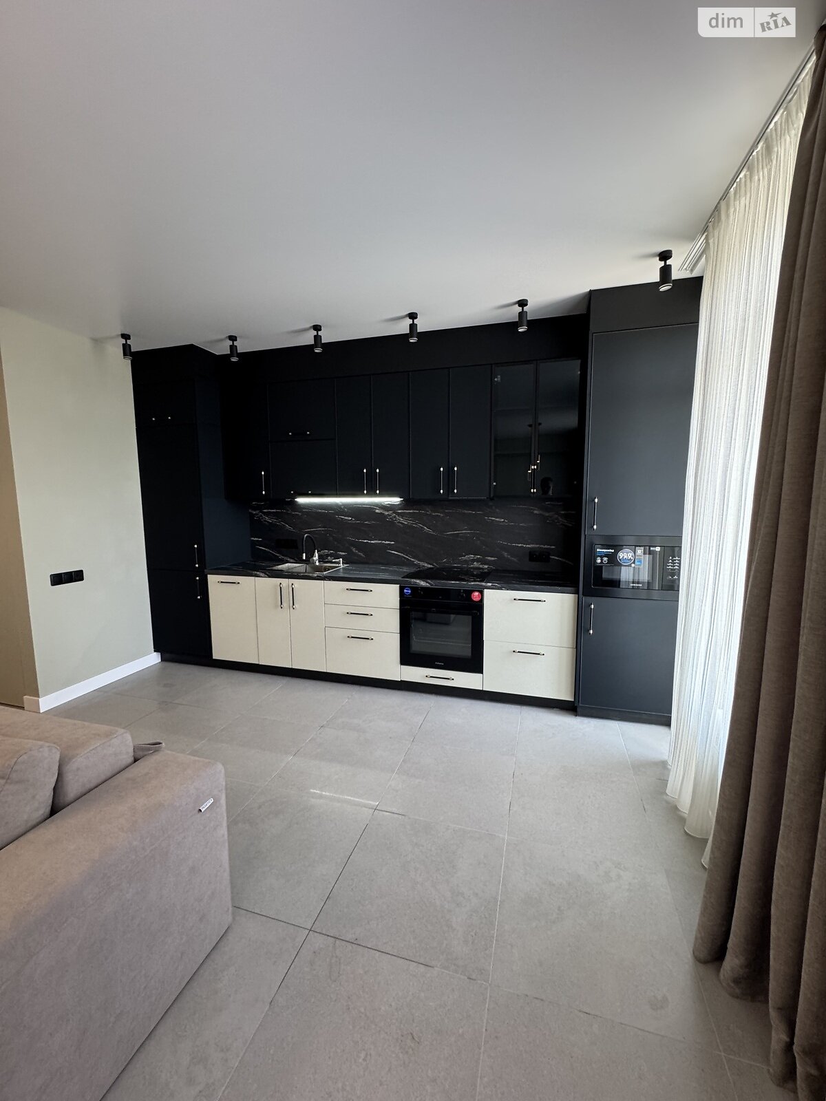 2 КІМ. КВАРТИРА, ПЛОЩА - 65.5 м², ЦІНА - 115 000 $
, вул. Праведників світу(Максимовича)